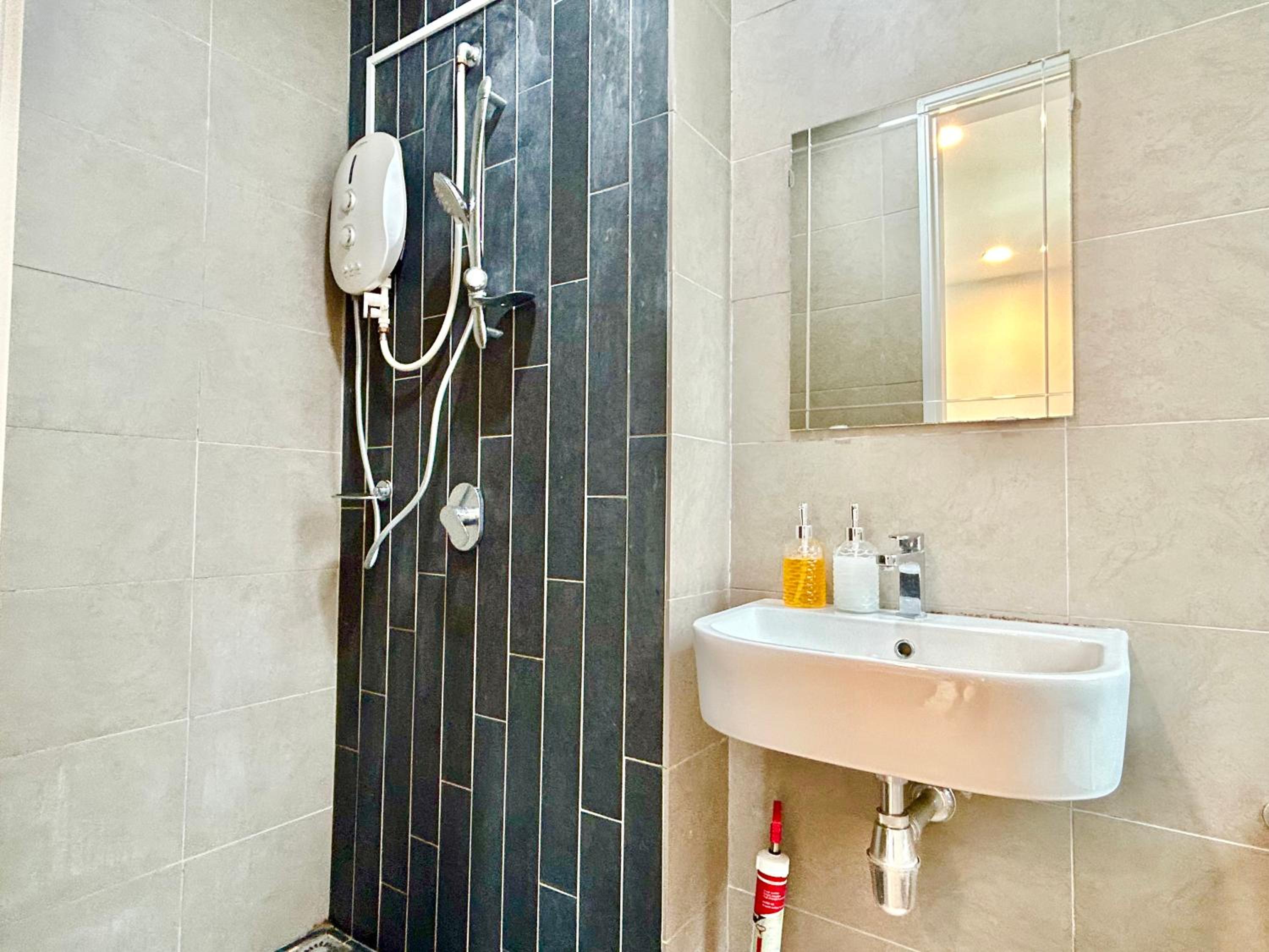1-8 pax Comfort Place 3room Ara Damansara photo 7