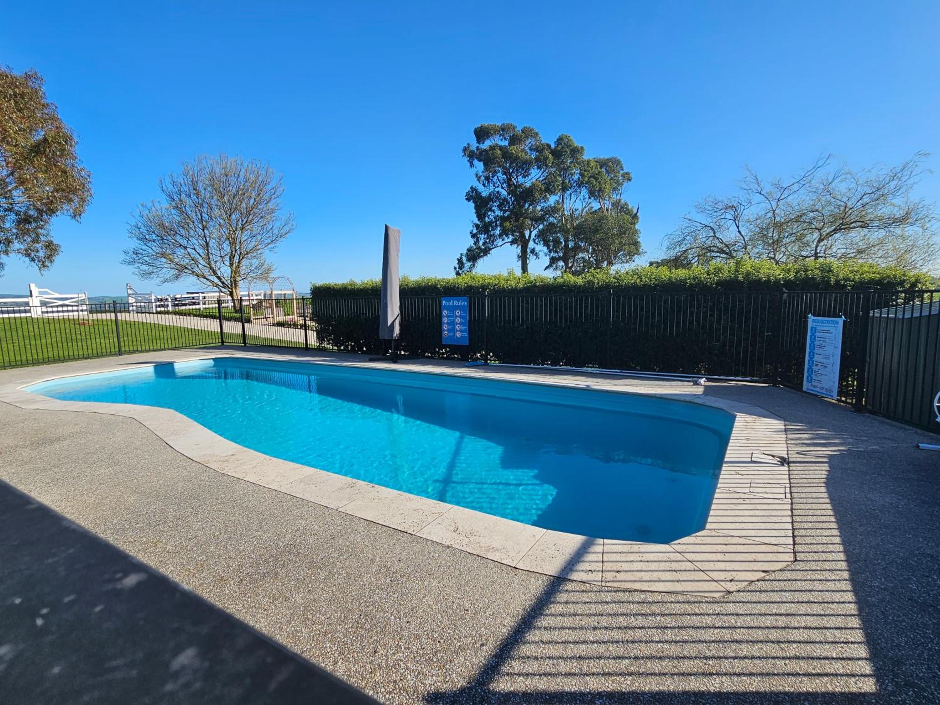 Maple Ridge Cottages