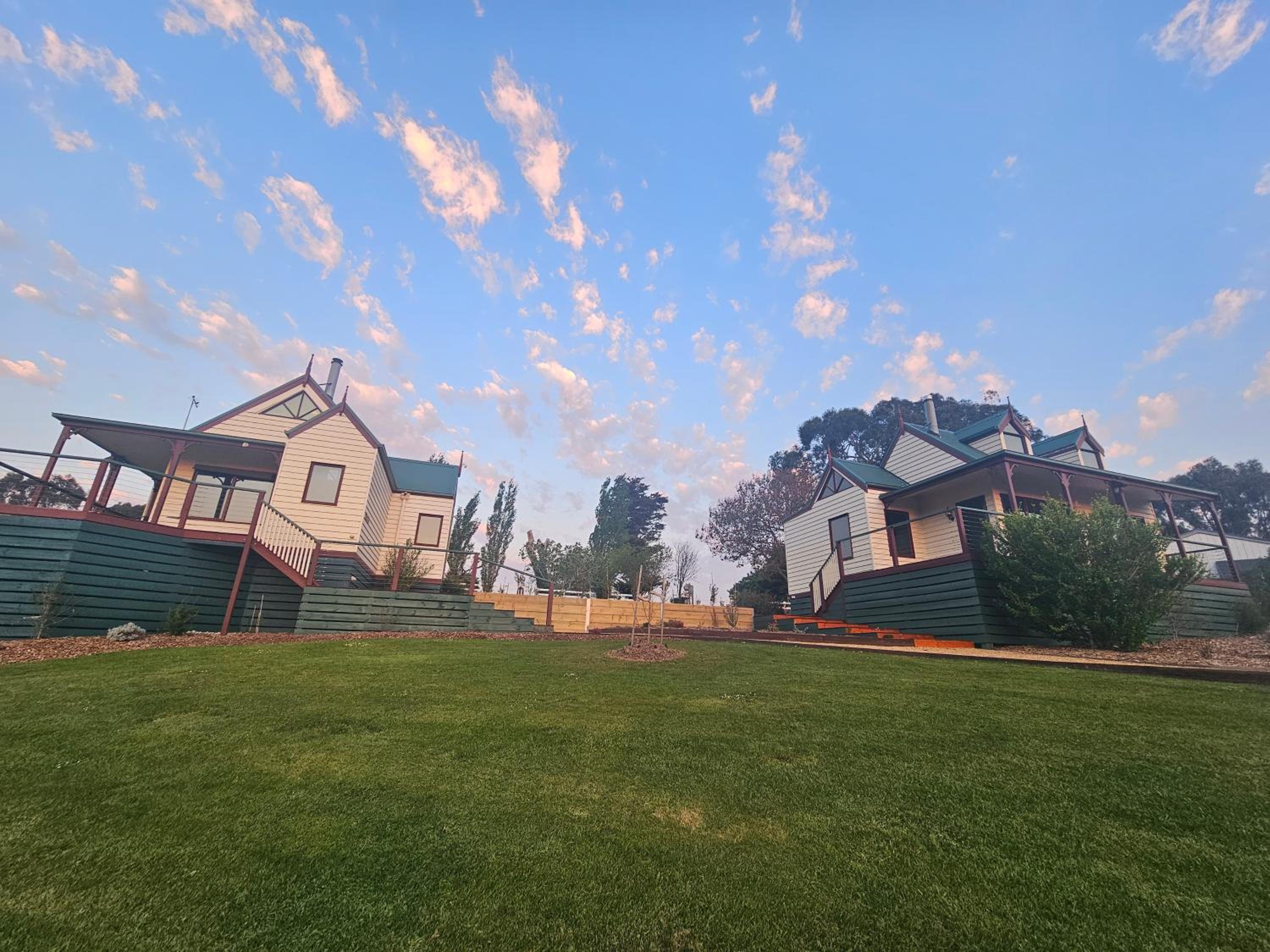 Maple Ridge Cottages