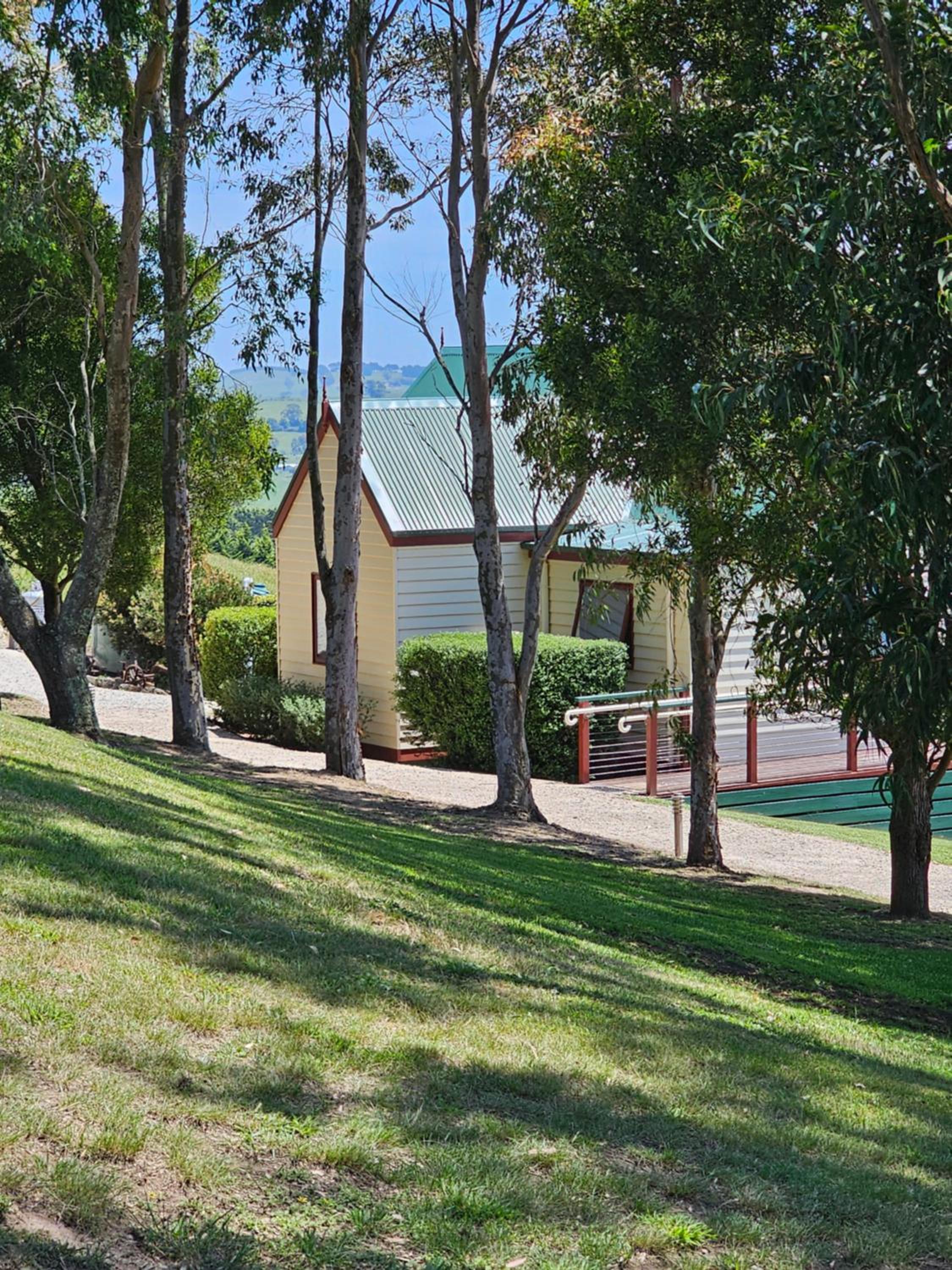 Maple Ridge Cottages