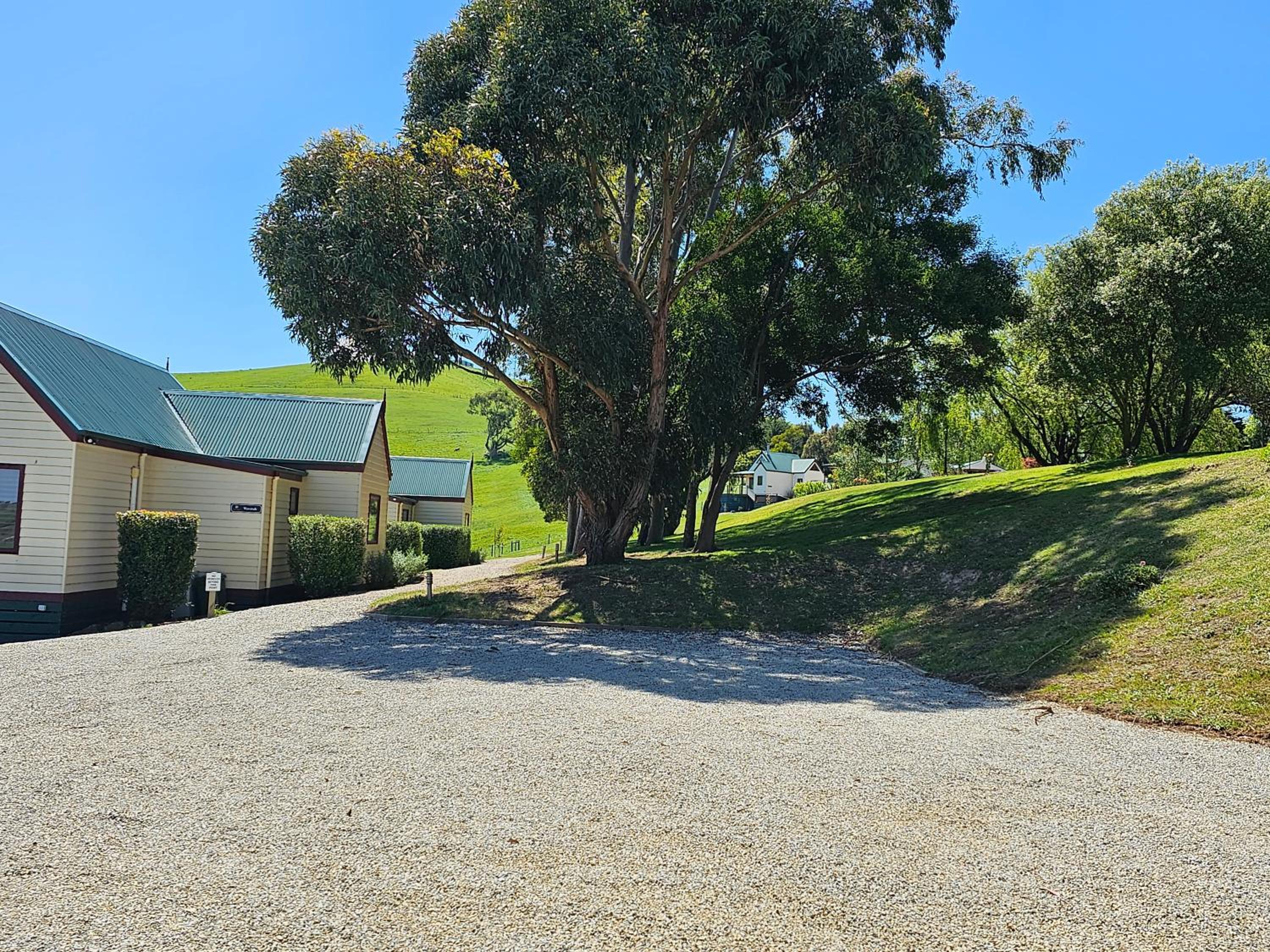 Maple Ridge Cottages