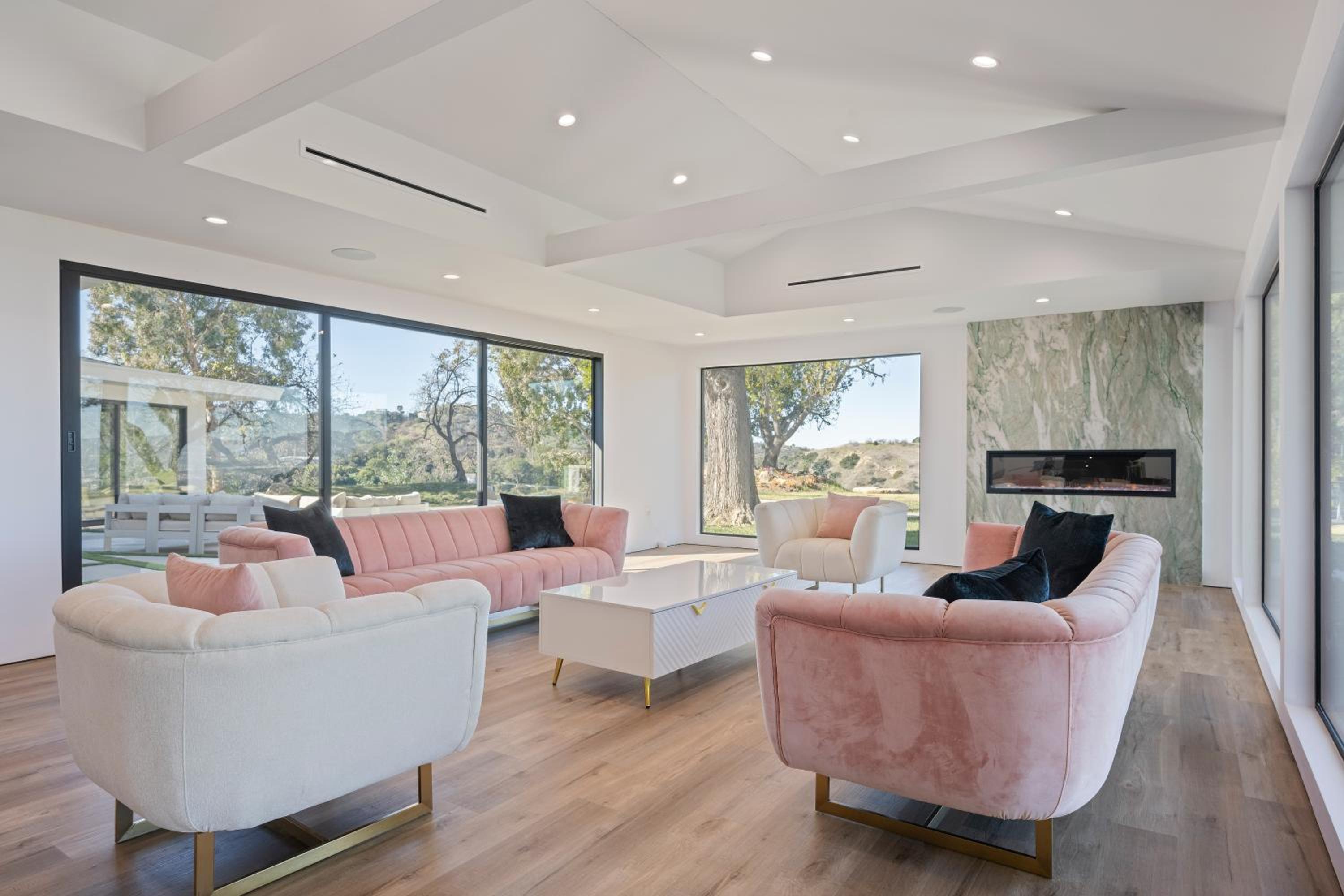 ৎ୭Alta mesa Luxৎ୭ privacy with pool jacuzzi & more