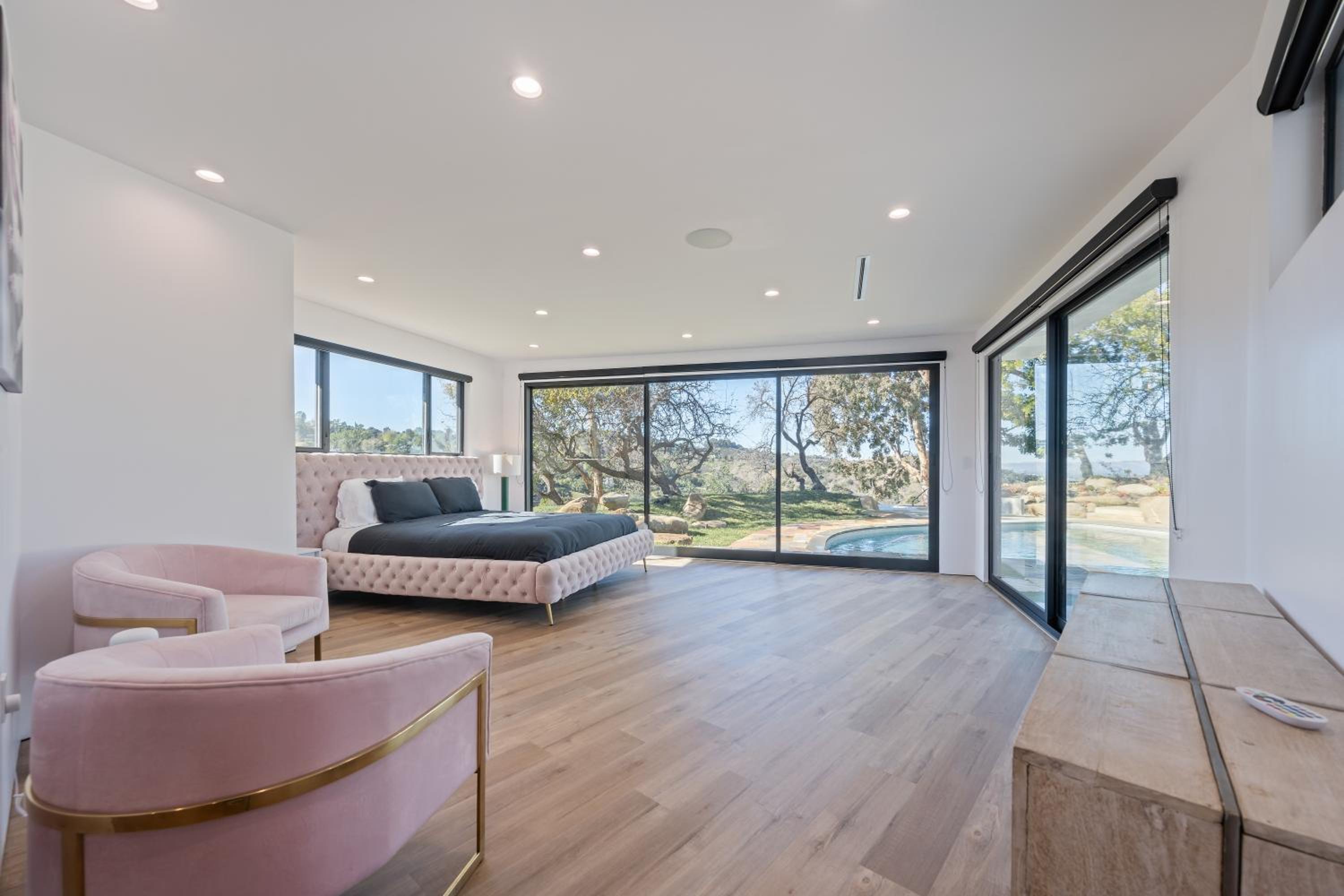 ৎ୭Alta mesa Luxৎ୭ privacy with pool jacuzzi & more