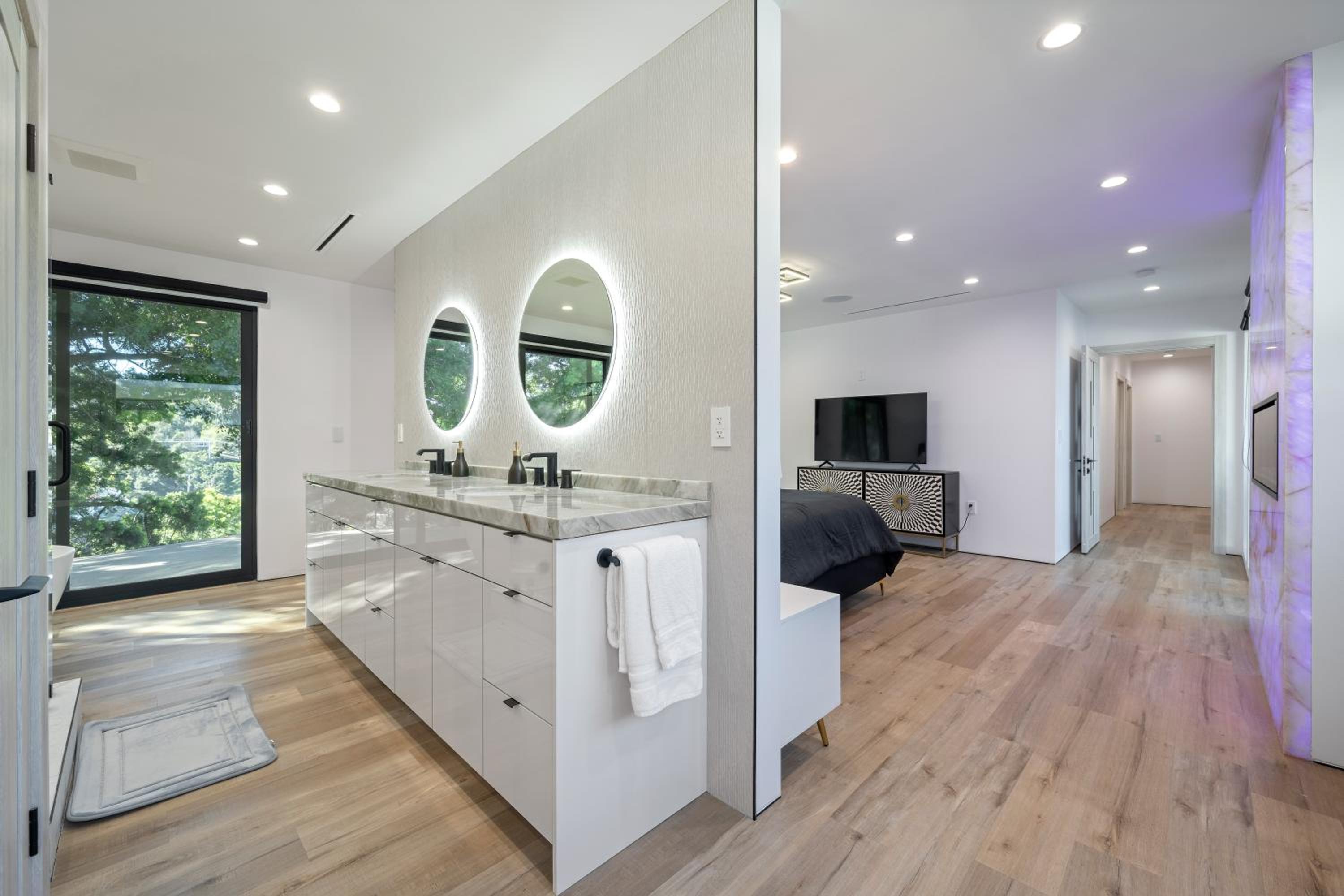 ৎ୭Alta mesa Luxৎ୭ privacy with pool jacuzzi & more