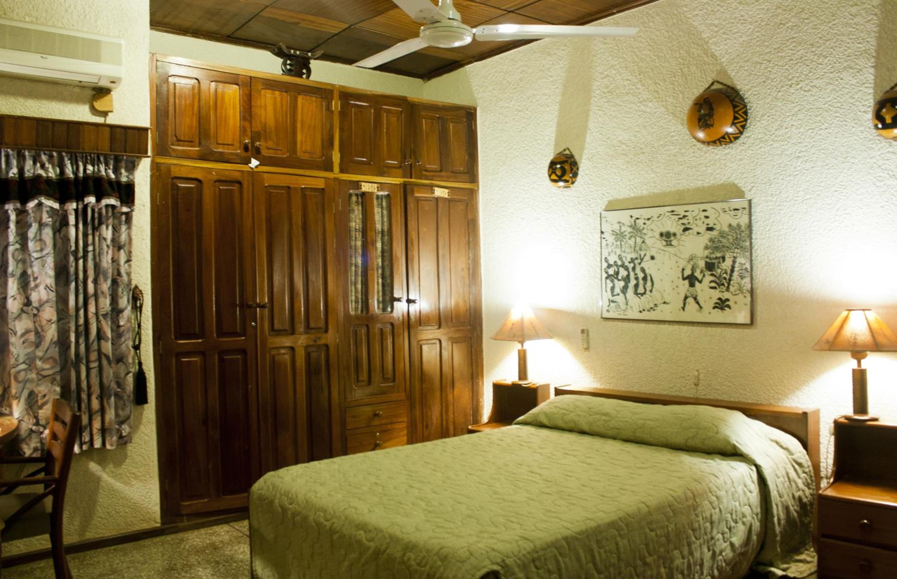 Four Villages Inn view 4