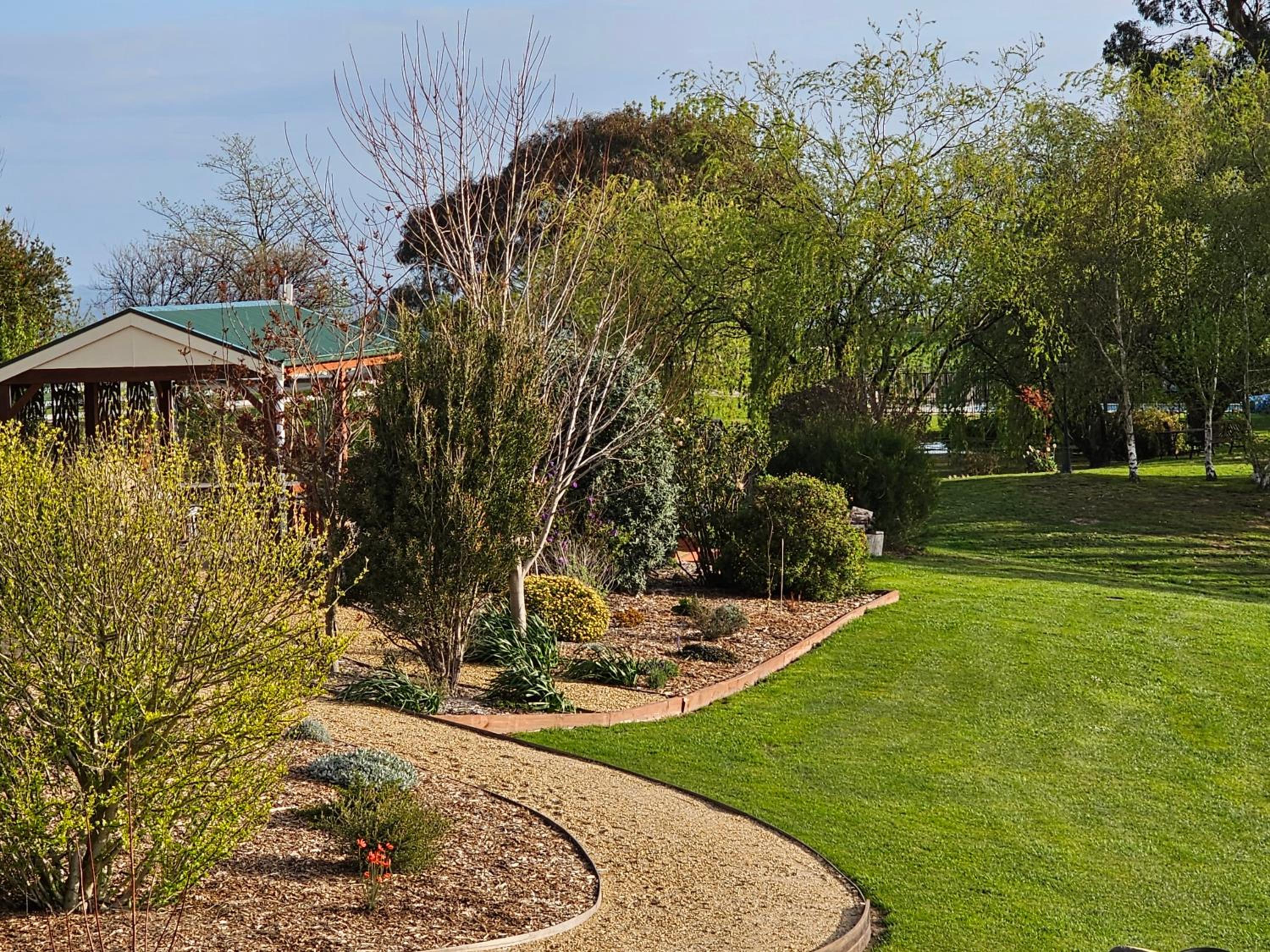 Maple Ridge Cottages