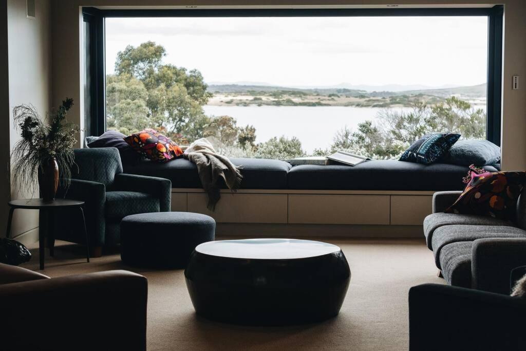 Faraway on Flinders Island