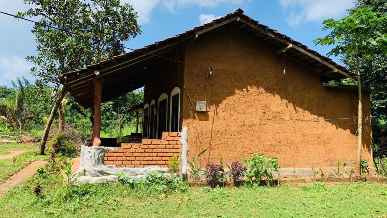 Sigiriya Chena Villa
