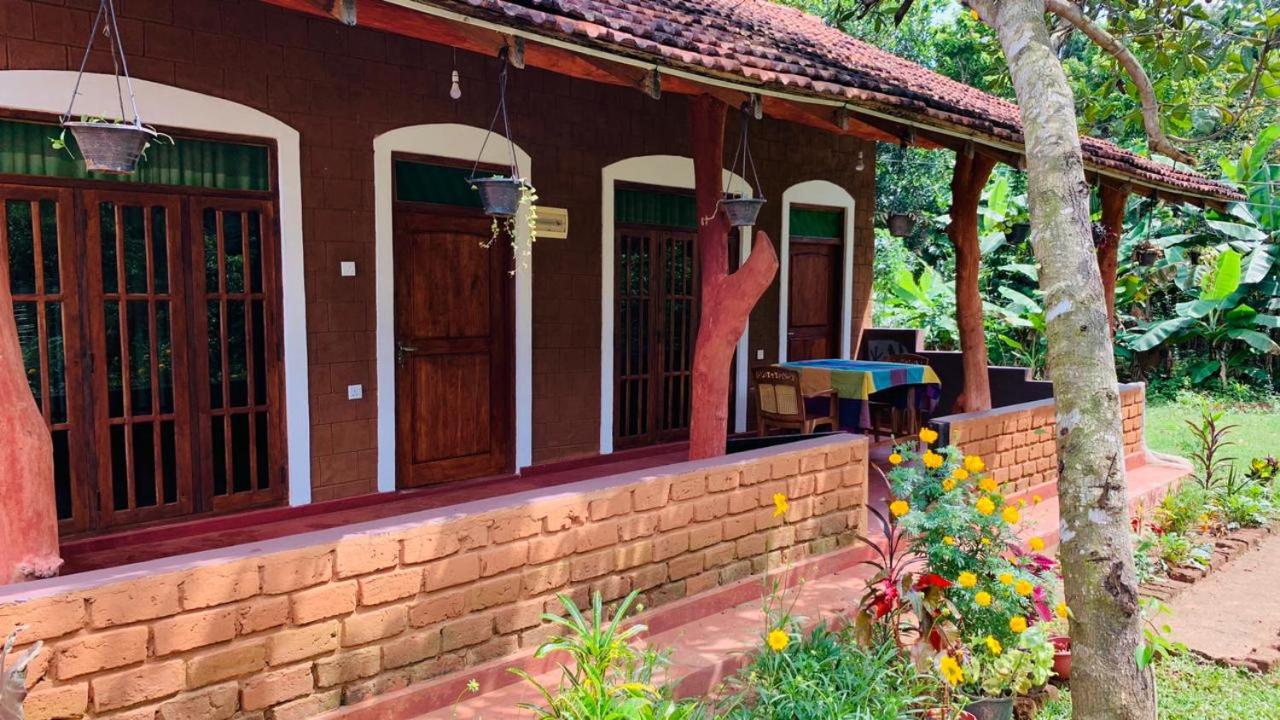 Sigiriya Chena Villa