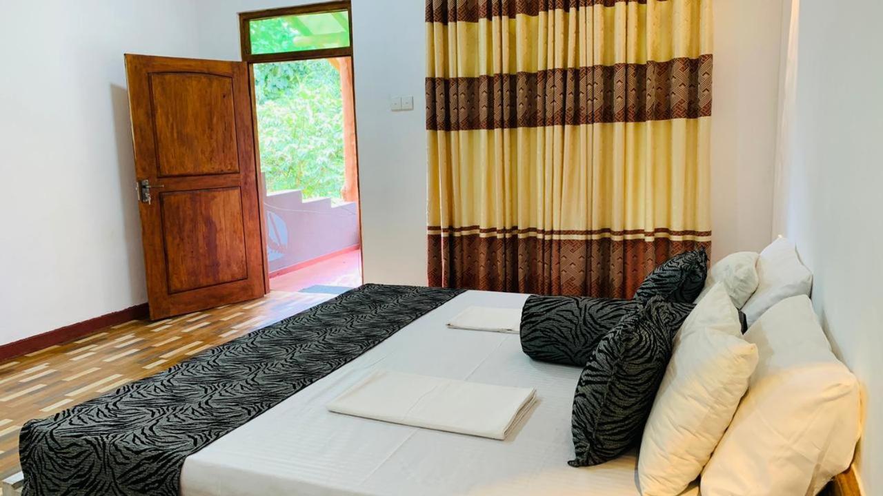 Sigiriya Chena Villa