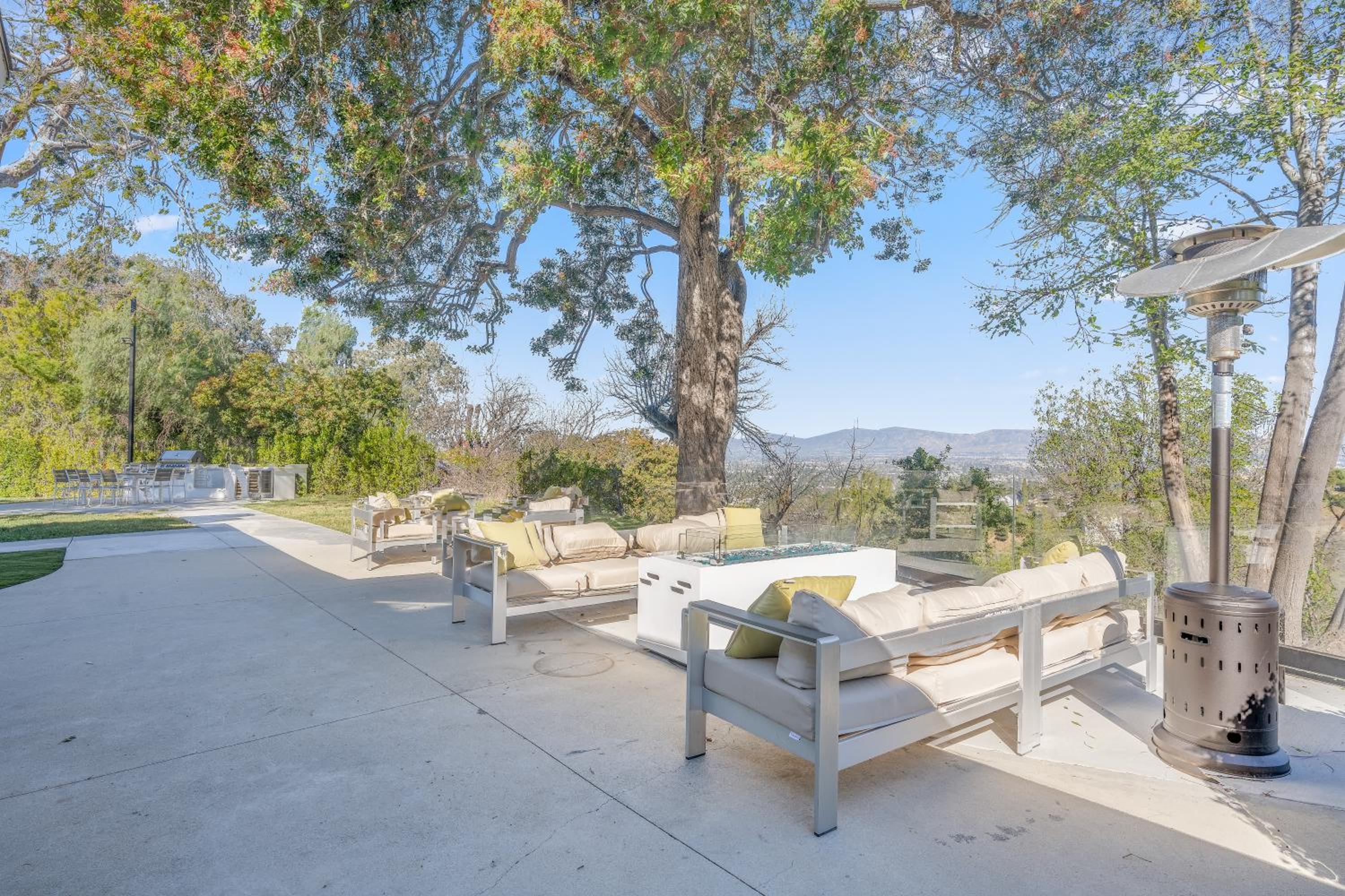 ৎ୭Alta mesa Luxৎ୭ privacy with pool jacuzzi & more