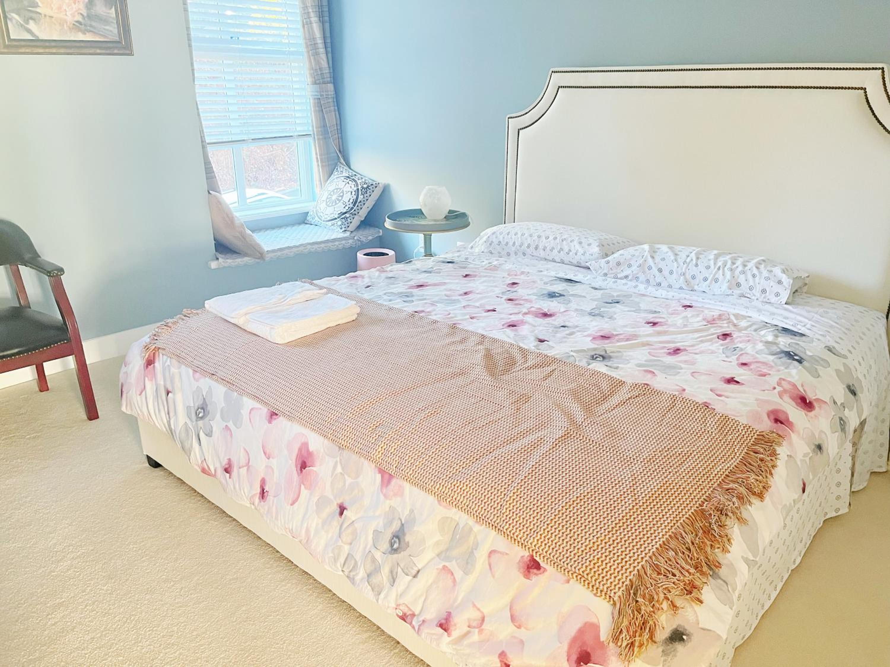 Emily's Nest 1 Bedroom Shared Bathroom Free Parking Self Check-in