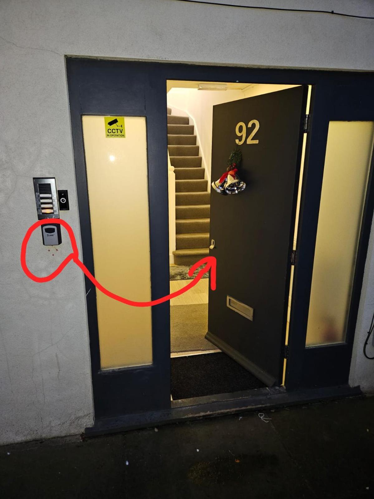 1 Bed Flat - Sleeps 2 - Parking - Garden