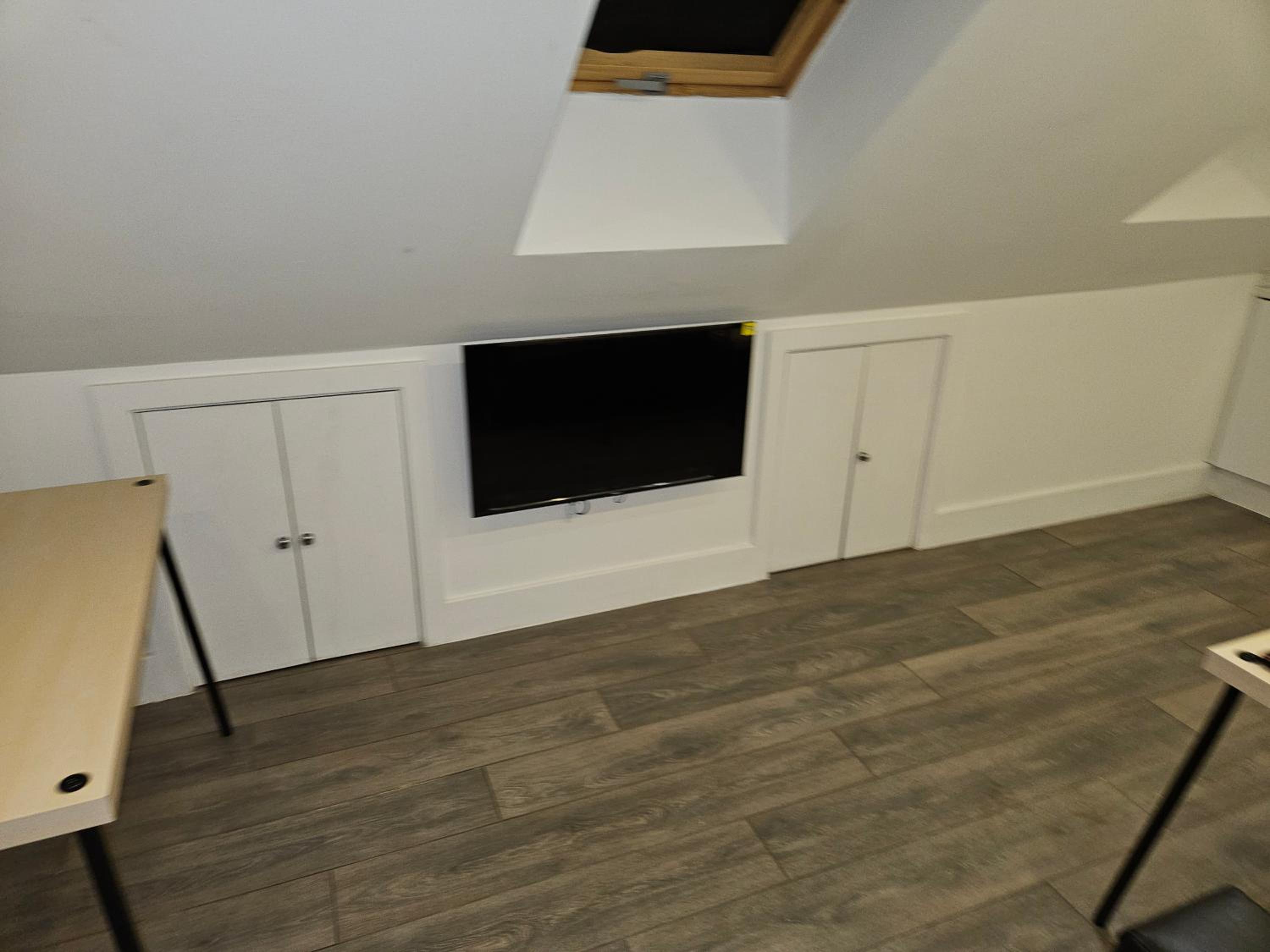 1 Bed Flat - Sleeps 2 - Pets - Garden - Parking