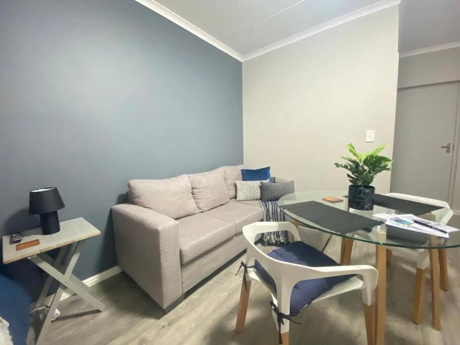 Peaceful and Luxurious Apartment view 5