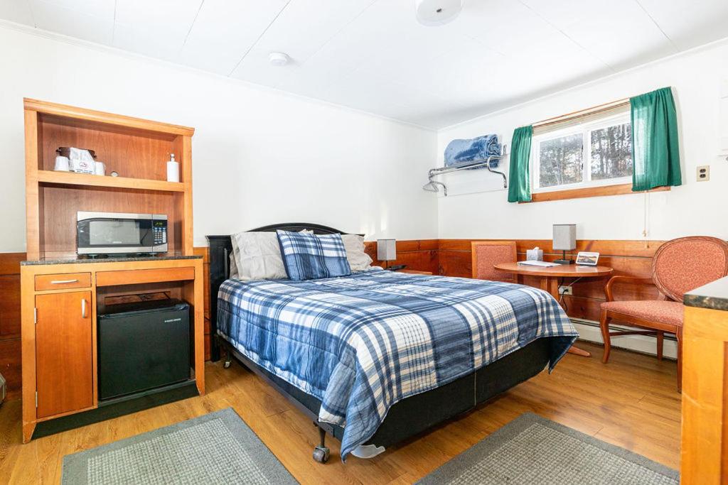 West Bethel Motel