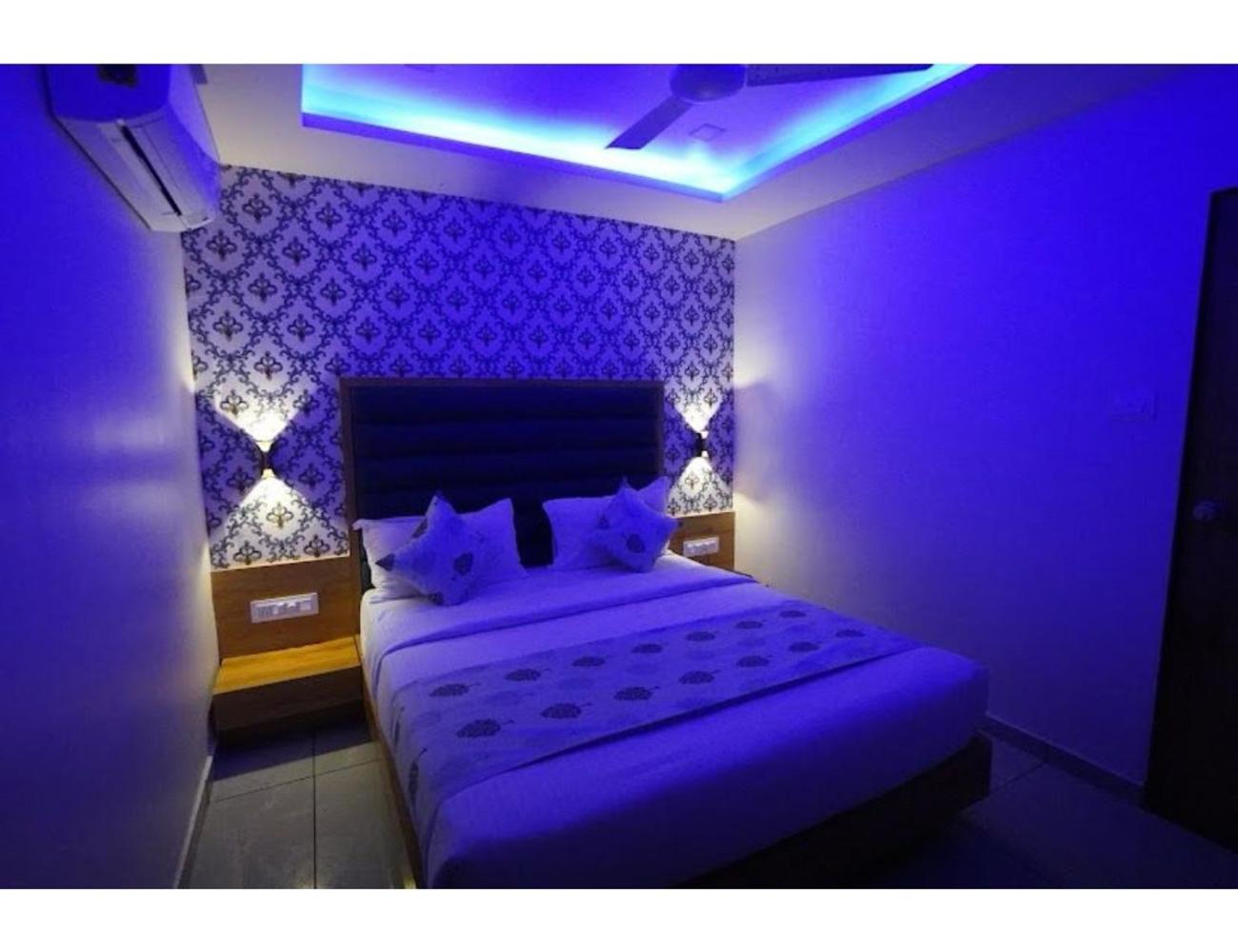 Hotel Mountview, Family Hotels In Vadodara view 2