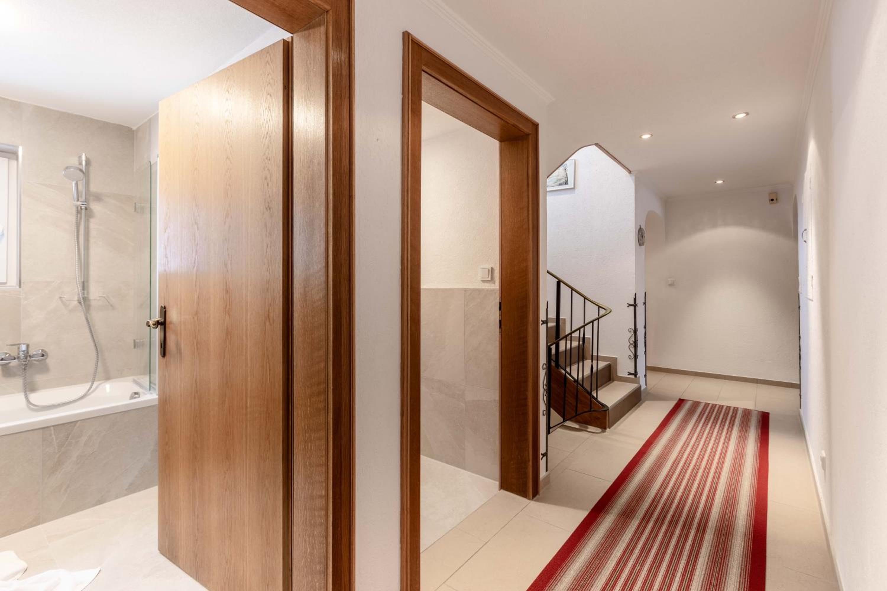 Chalet Hosp Reutte