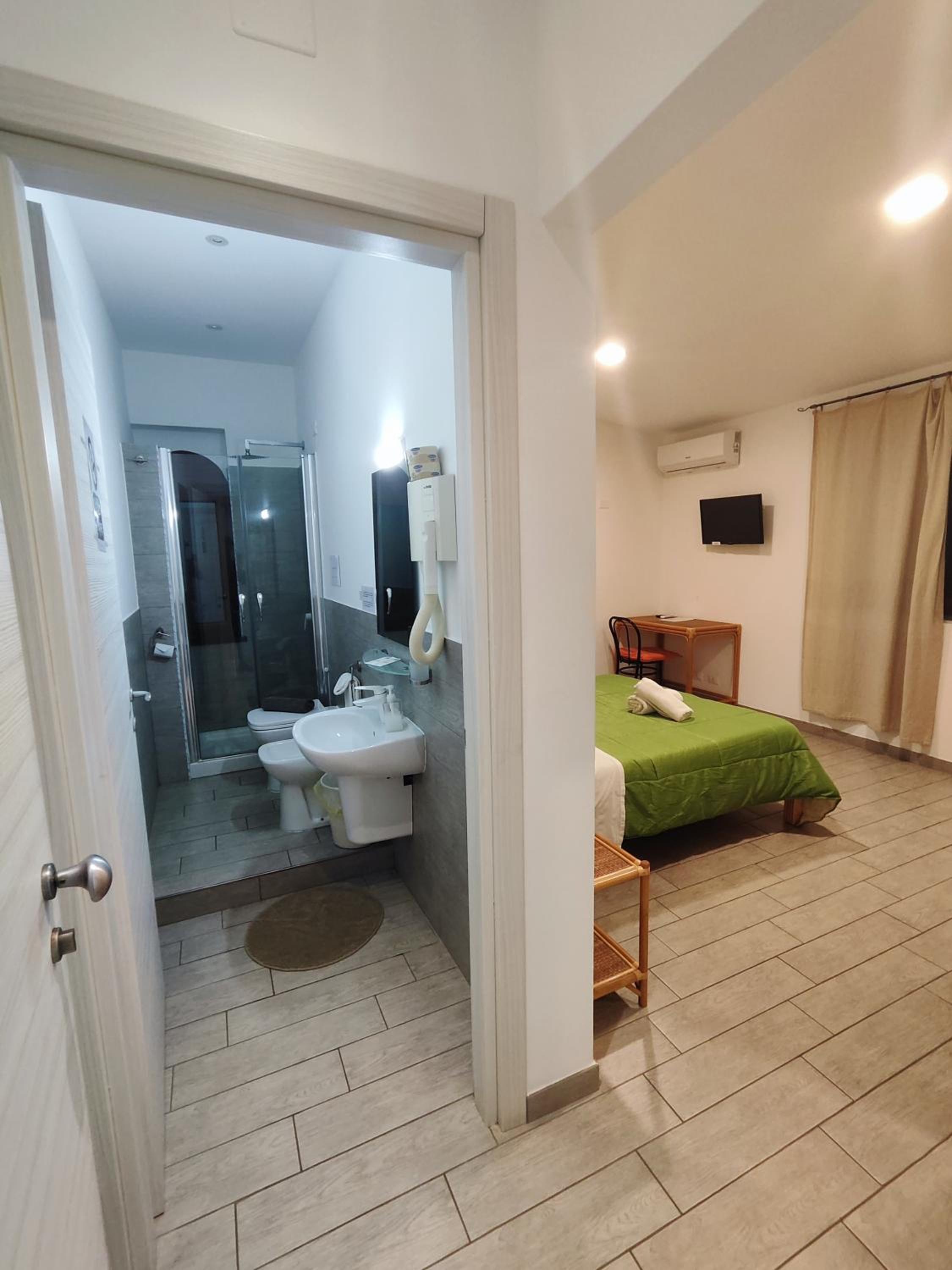 Vulcano Vacations - Hotel Faraglione - Property Image 5