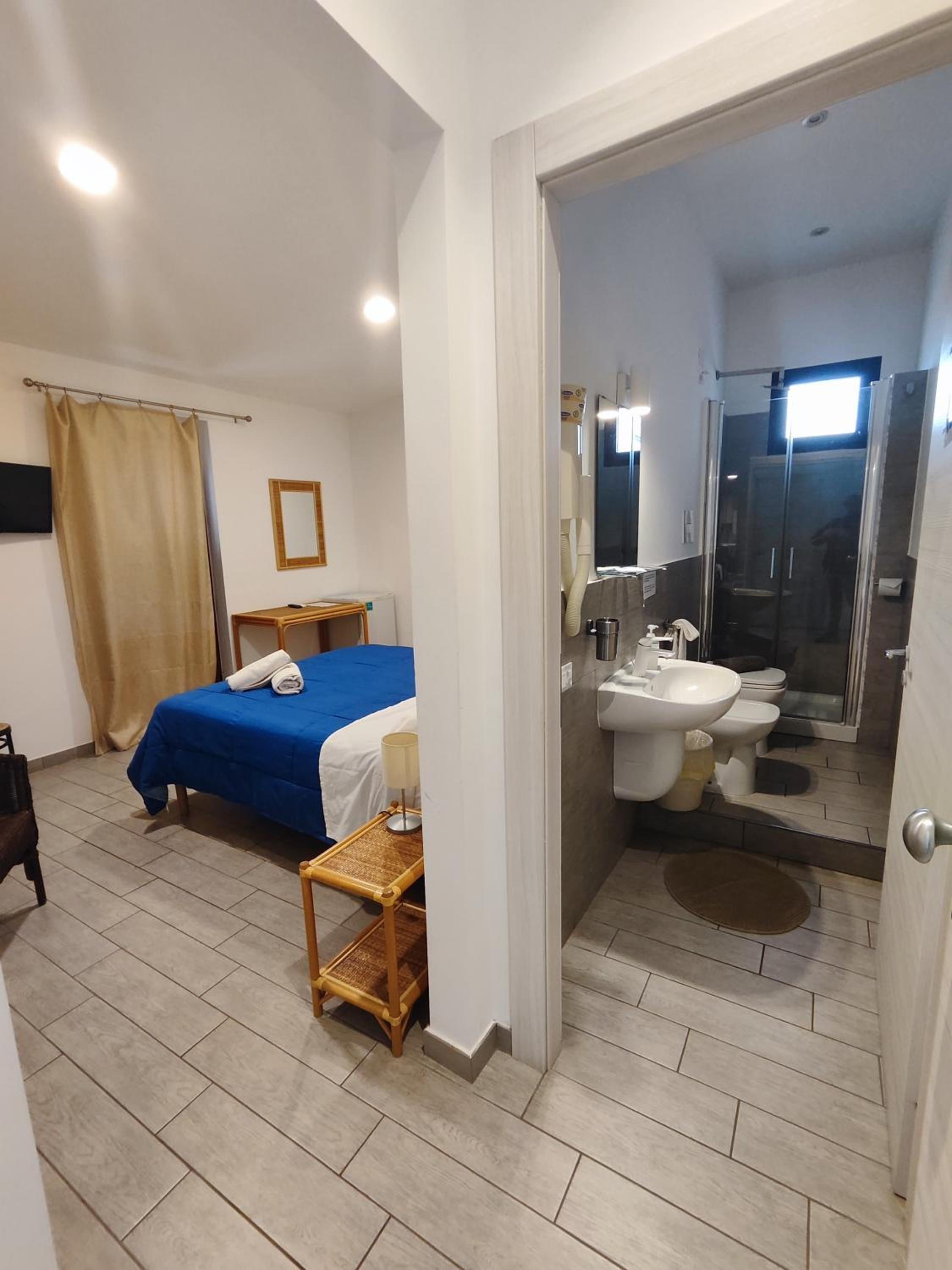 Vulcano Vacations - Hotel Faraglione - Property Image 12