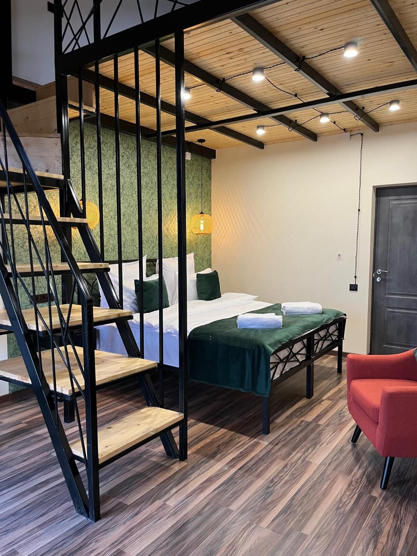 Berkri Gastro Yard & Guest House