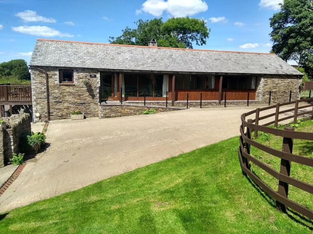 Fentrigan Manor Farm & Holiday Cottages