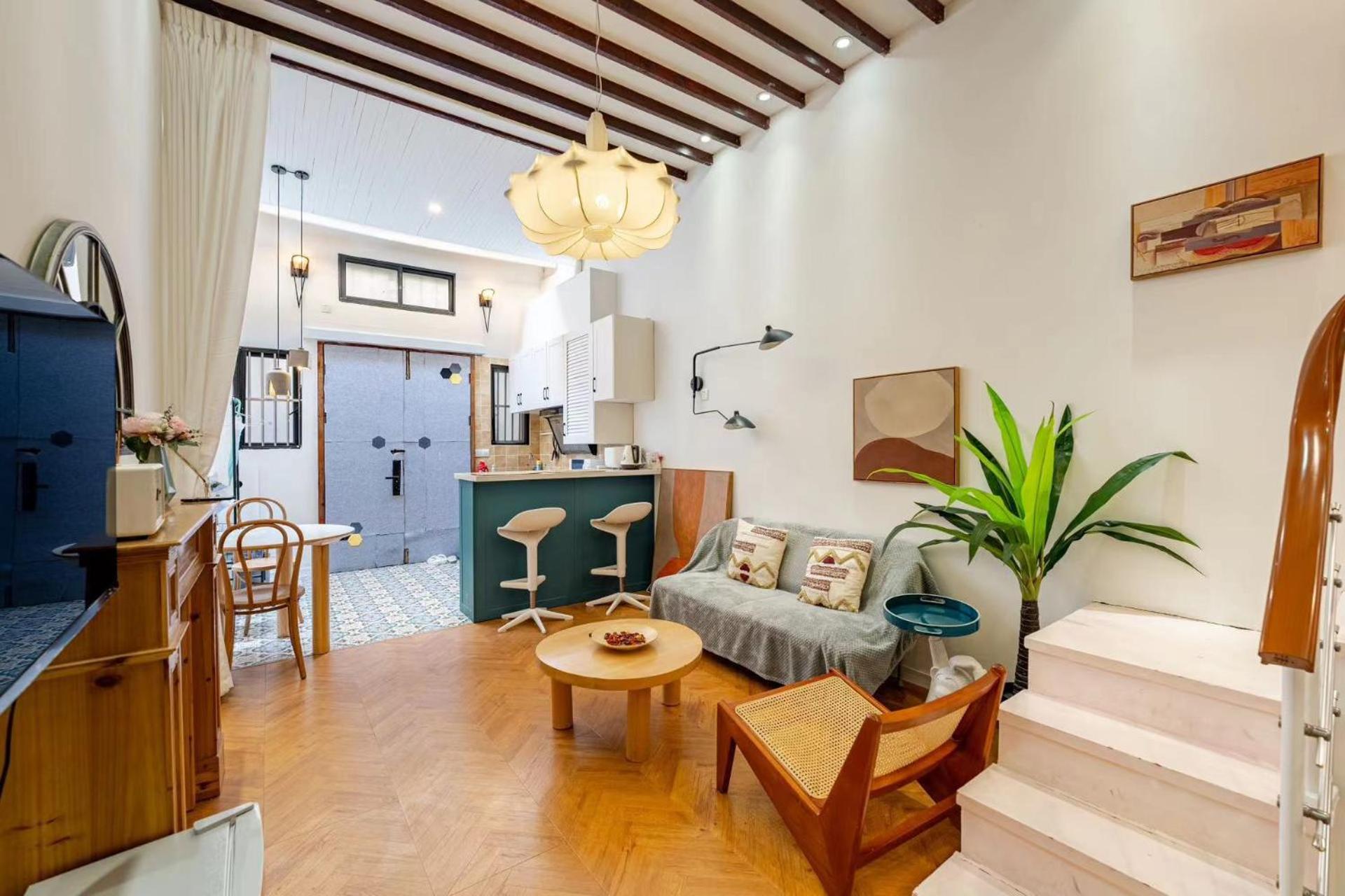 Shanghai Downtown Blossom B&B- Yongkang Road