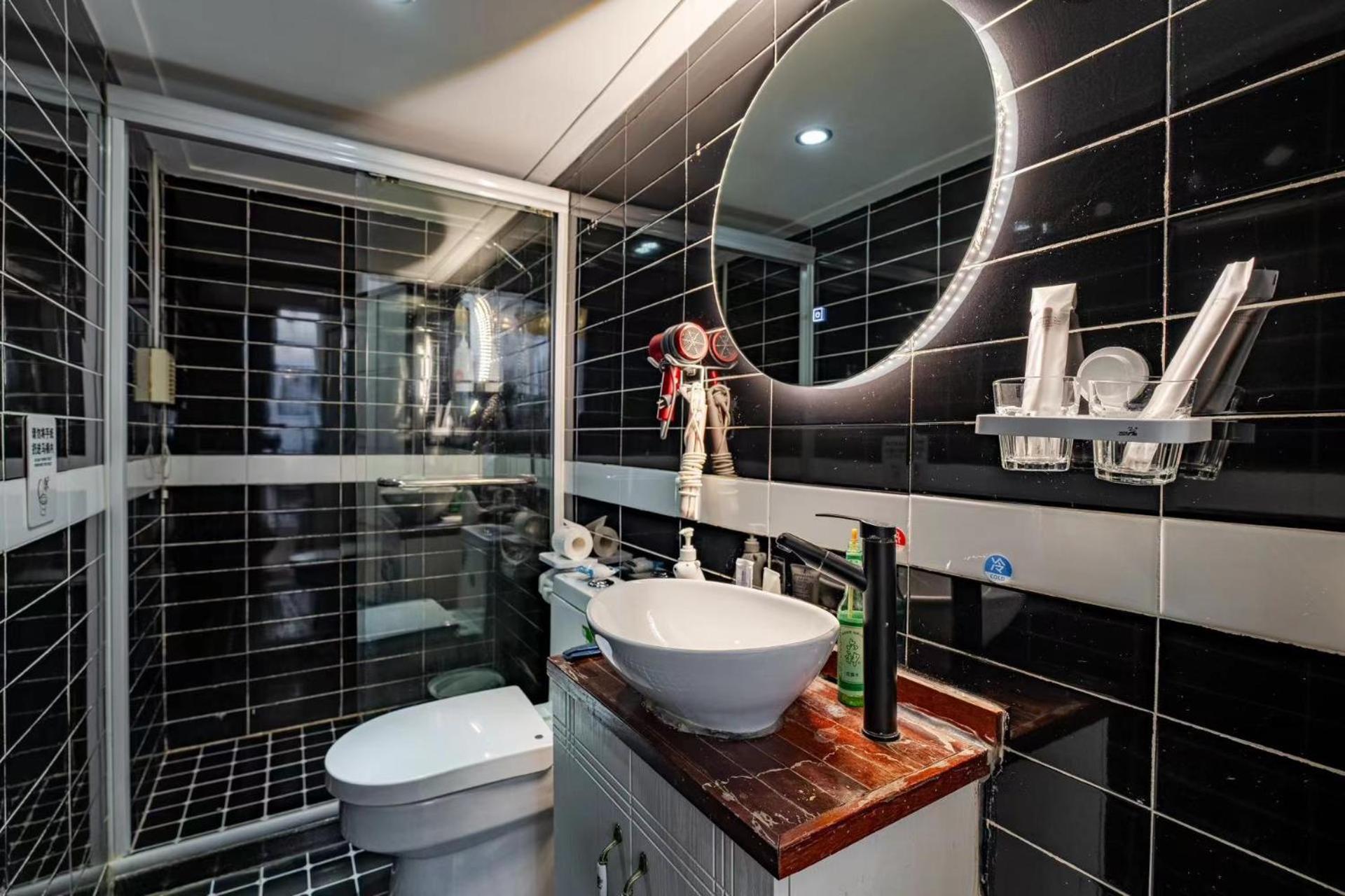 Shanghai Downtown Blossom B&B- Yongkang Road