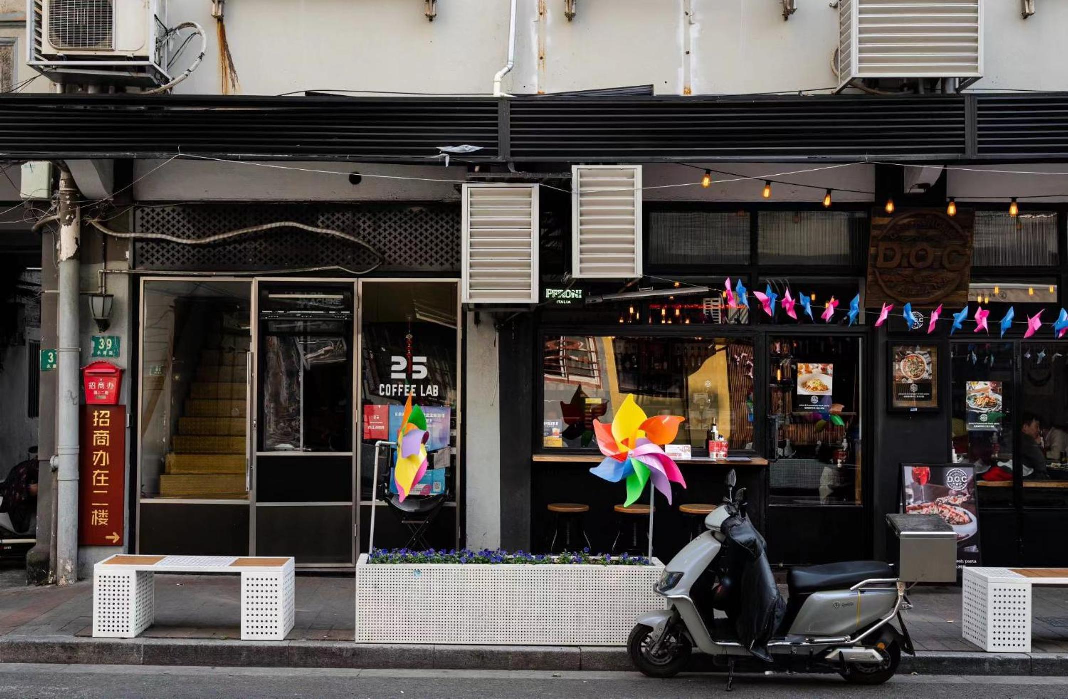 Shanghai Downtown Blossom B&B- Yongkang Road