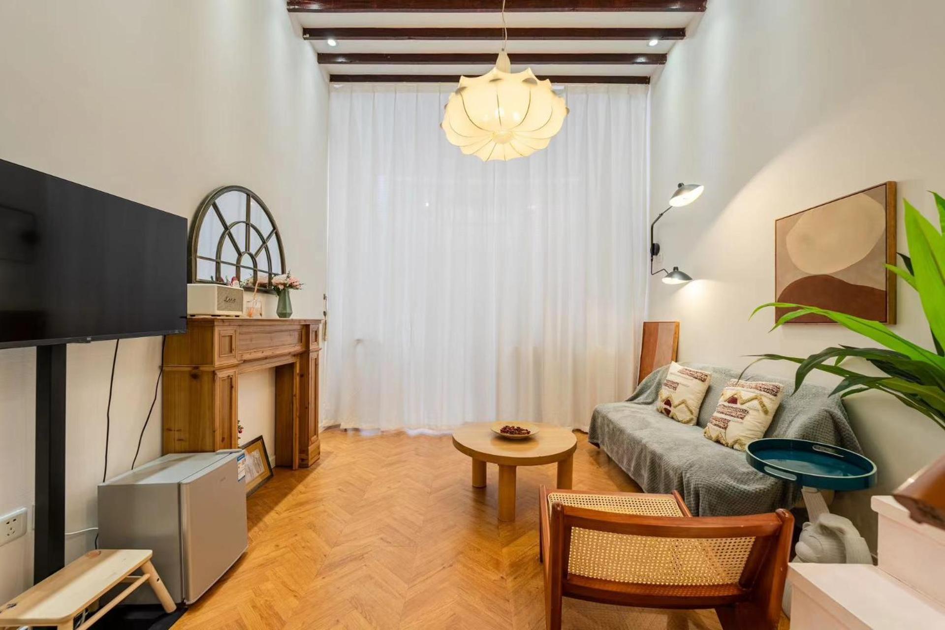 Shanghai Downtown Blossom B&B- Yongkang Road