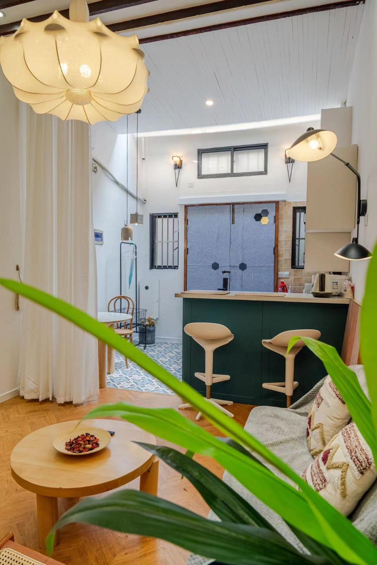 Shanghai Downtown Blossom B&B- Yongkang Road