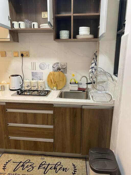 Exquisite Urban Apartment in Kilimani by The Manna Stays view 5