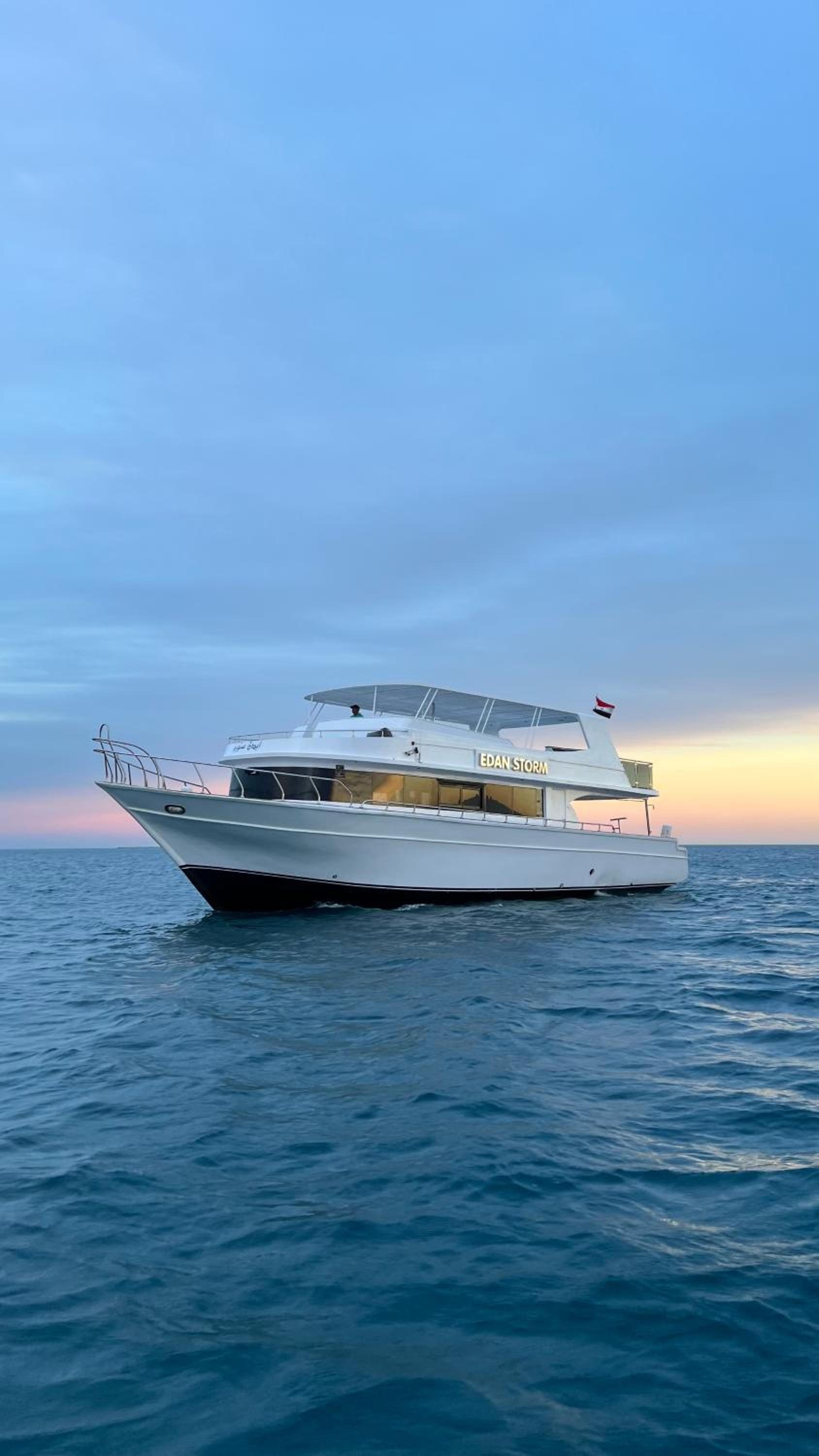 Edan Storm Yacht