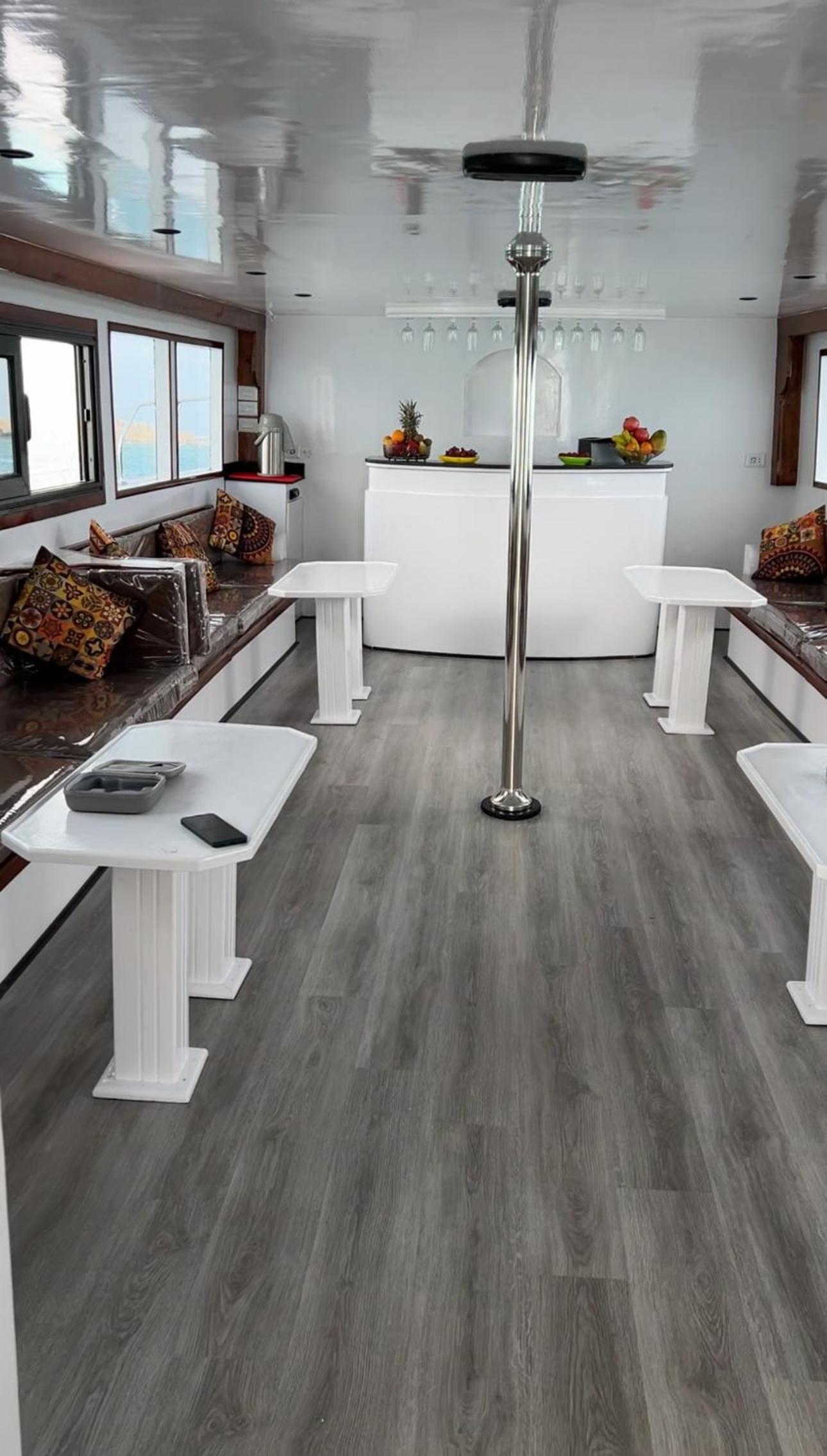 Edan Storm Yacht
