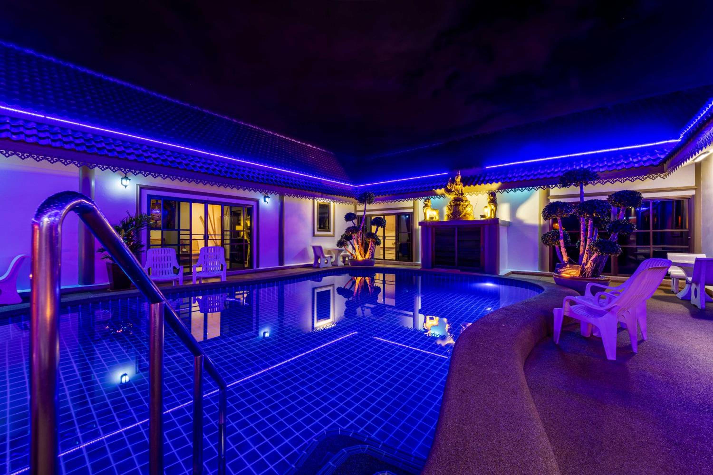 Siam Court Hotel and Resort