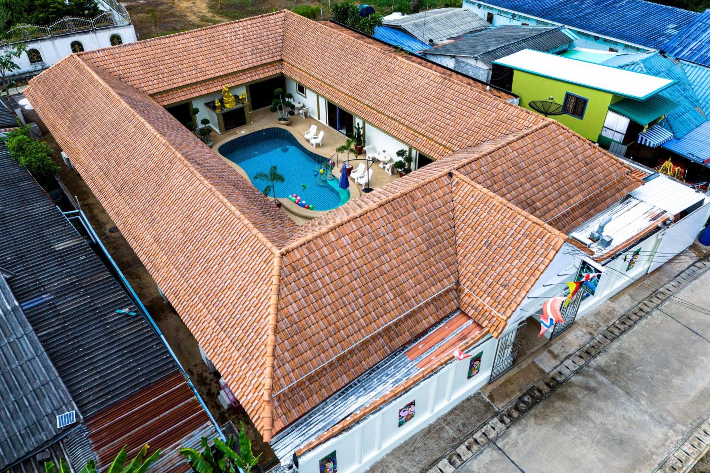 Siam Court Hotel and Resort