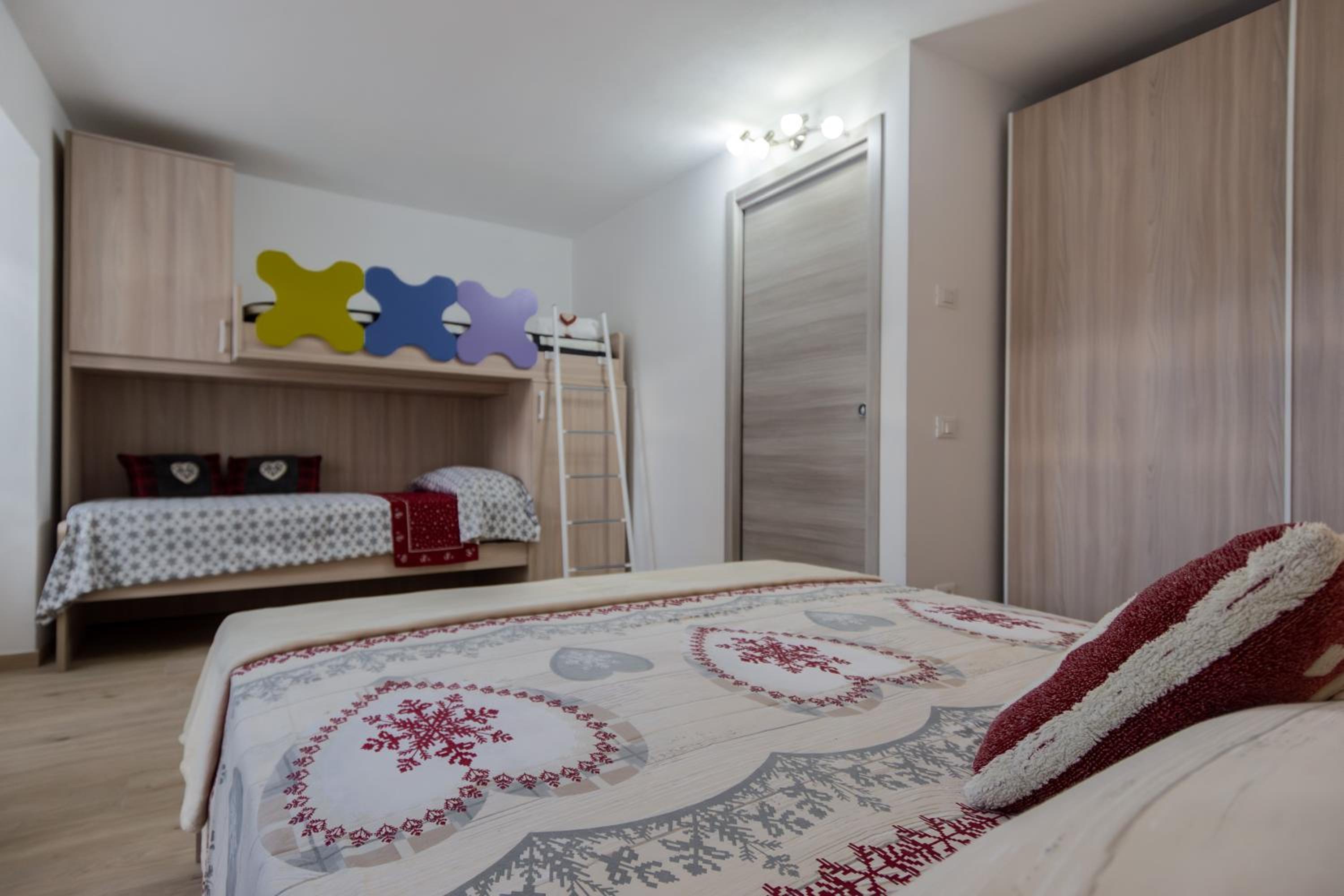 DolomiApartments - Appartamento Avisio