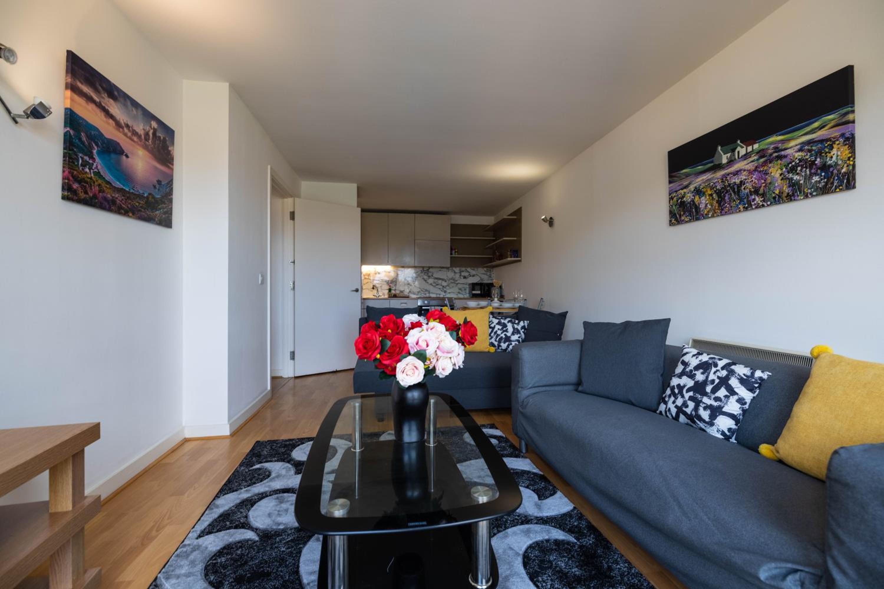 Beautiful and spacious 2-Bed Apartment in London