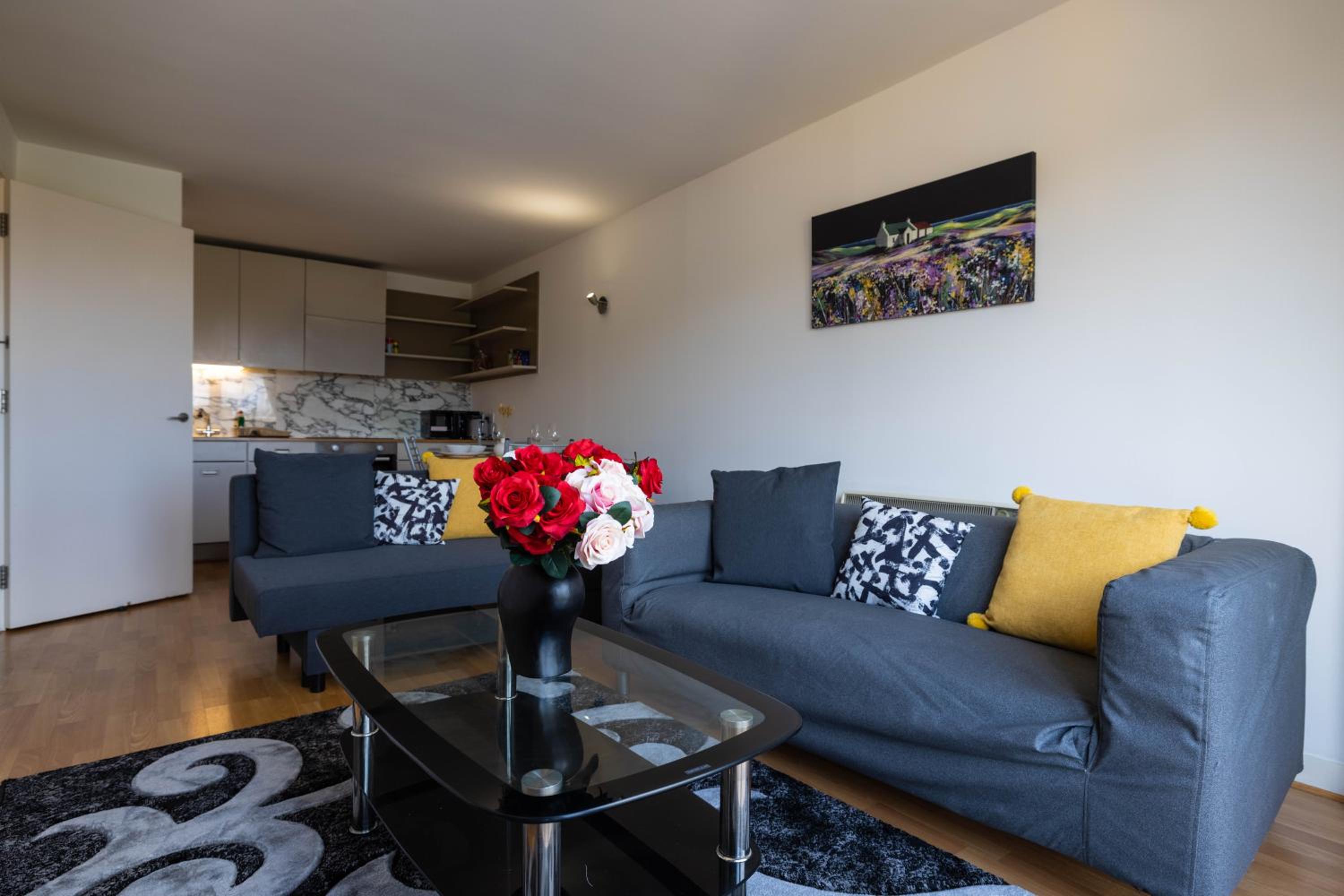 Beautiful and spacious 2-Bed Apartment in London