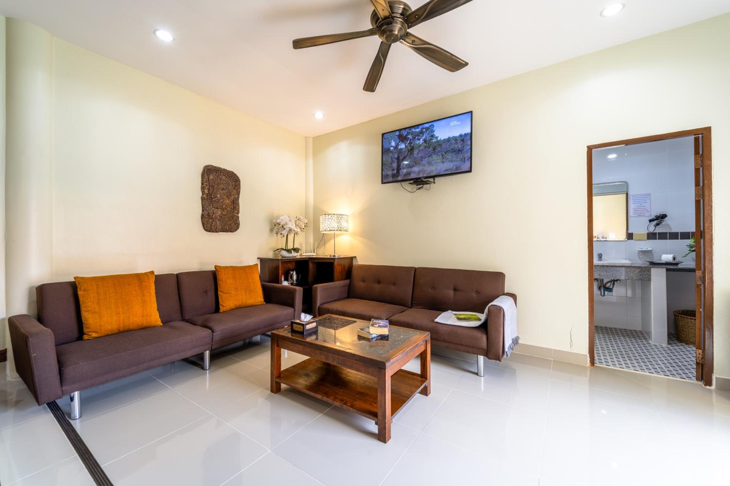 Siam Court Hotel and Resort