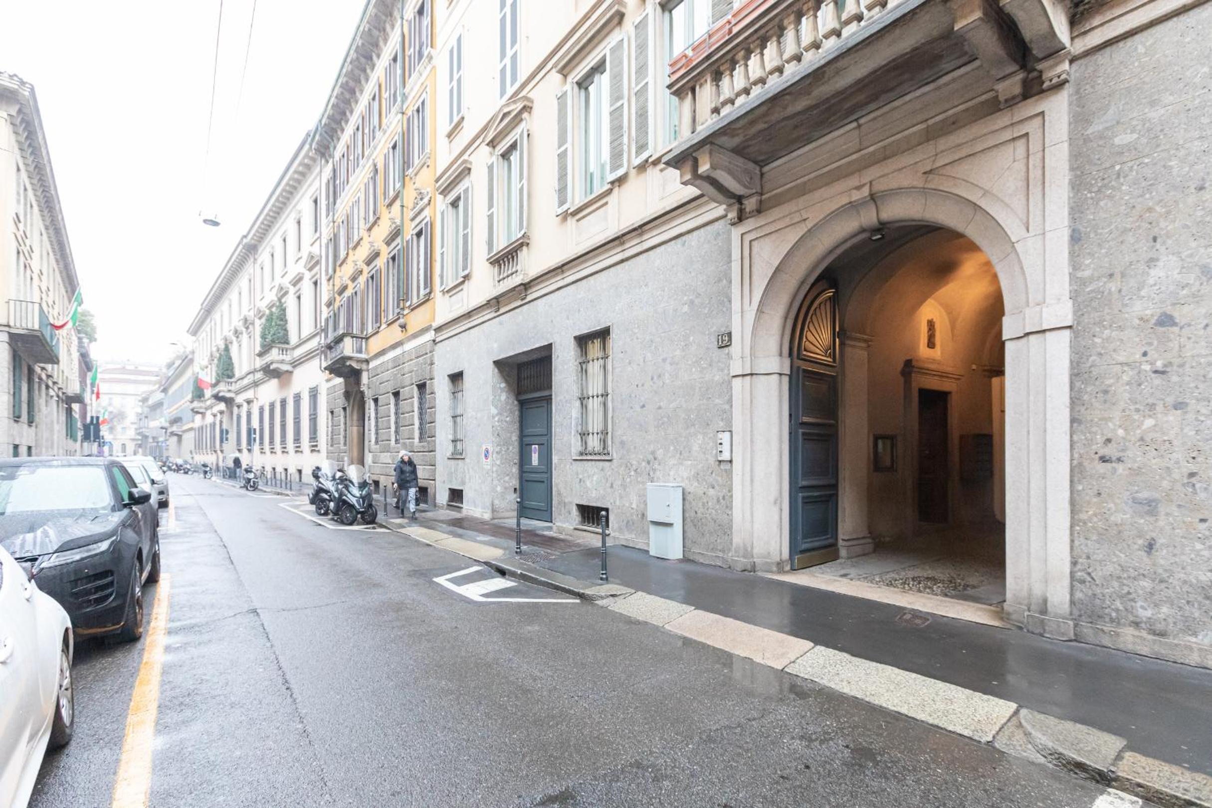 Monte Napoleone Split-level Terrace Apartment - Top Collection