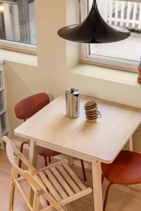 Fresh studio apartment, a short walk from Bryggen view 2