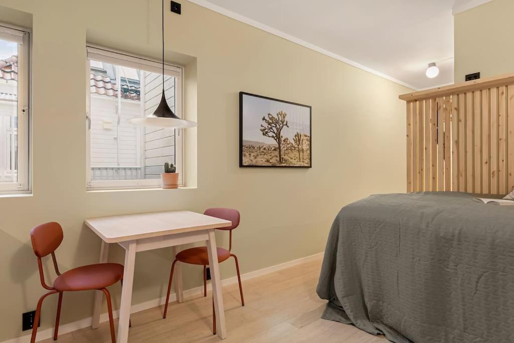 Fresh studio apartment, a short walk from Bryggen view 4