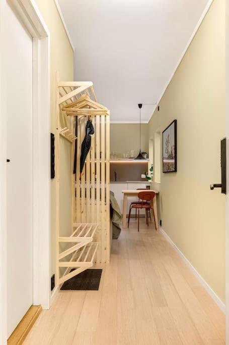 Fresh studio apartment, a short walk from Bryggen view 5