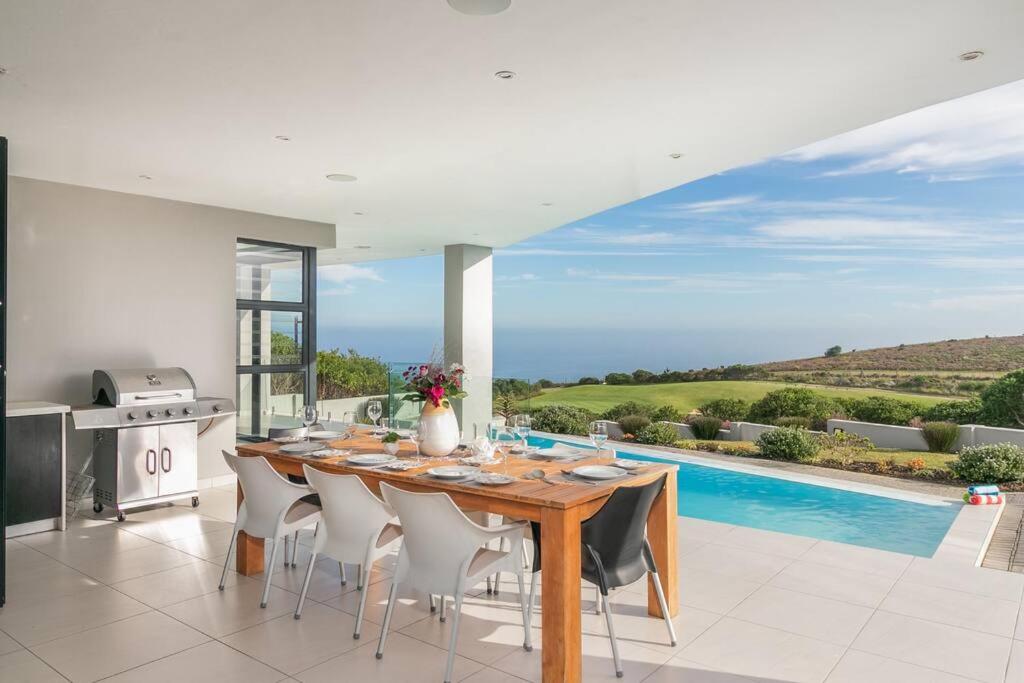 Paradise Views - Pezula Golf est view 4