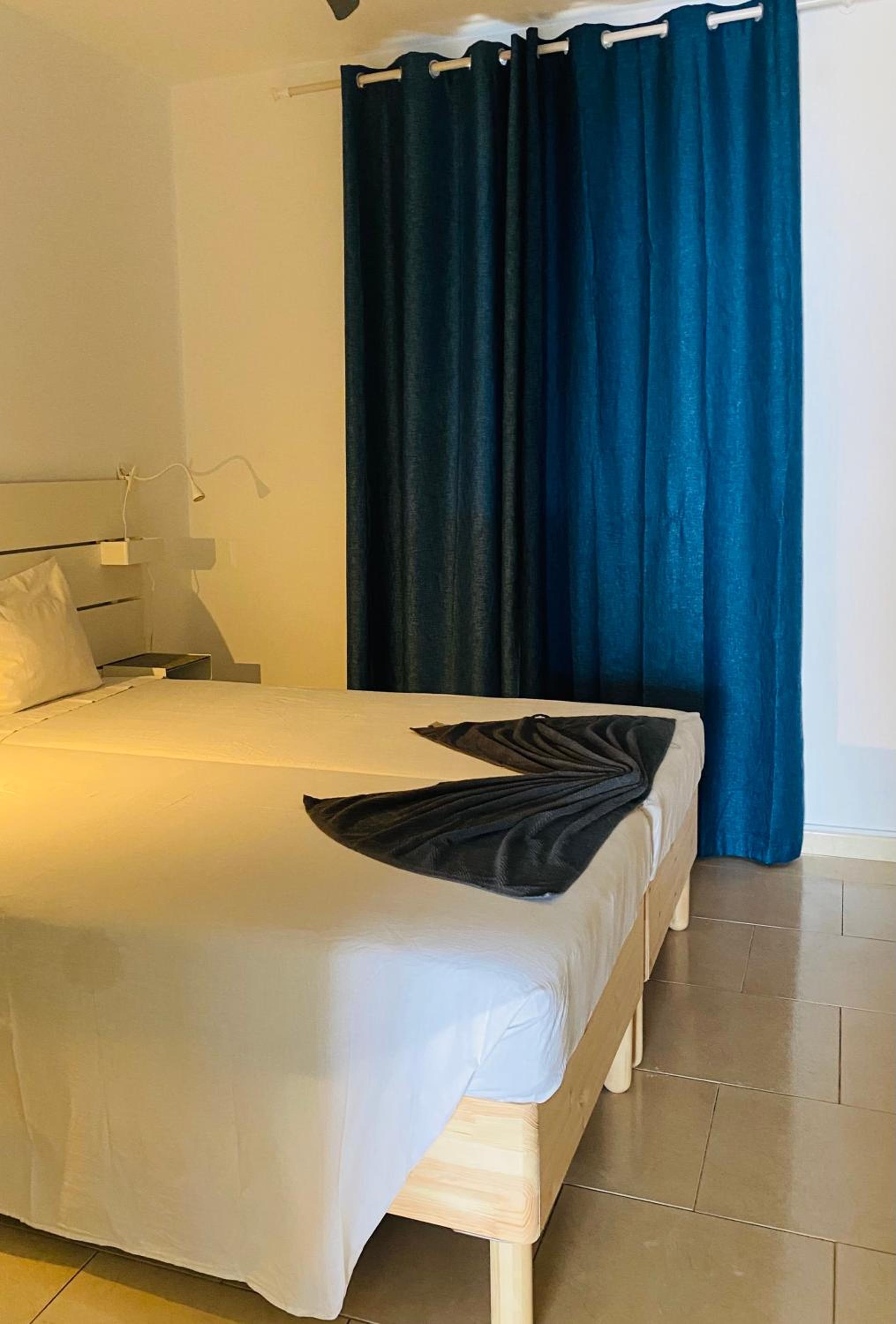 Aparthotel Praia Baixo