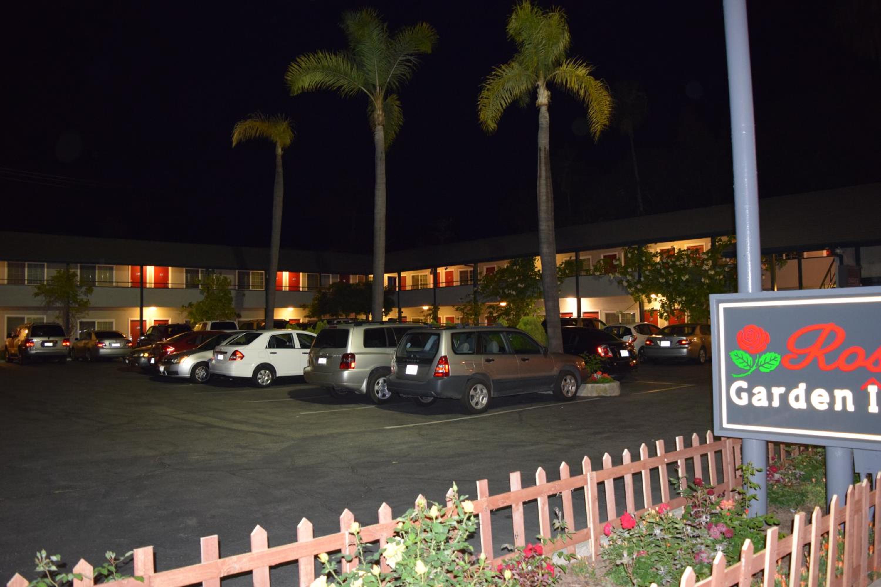 Rose Garden Inn
