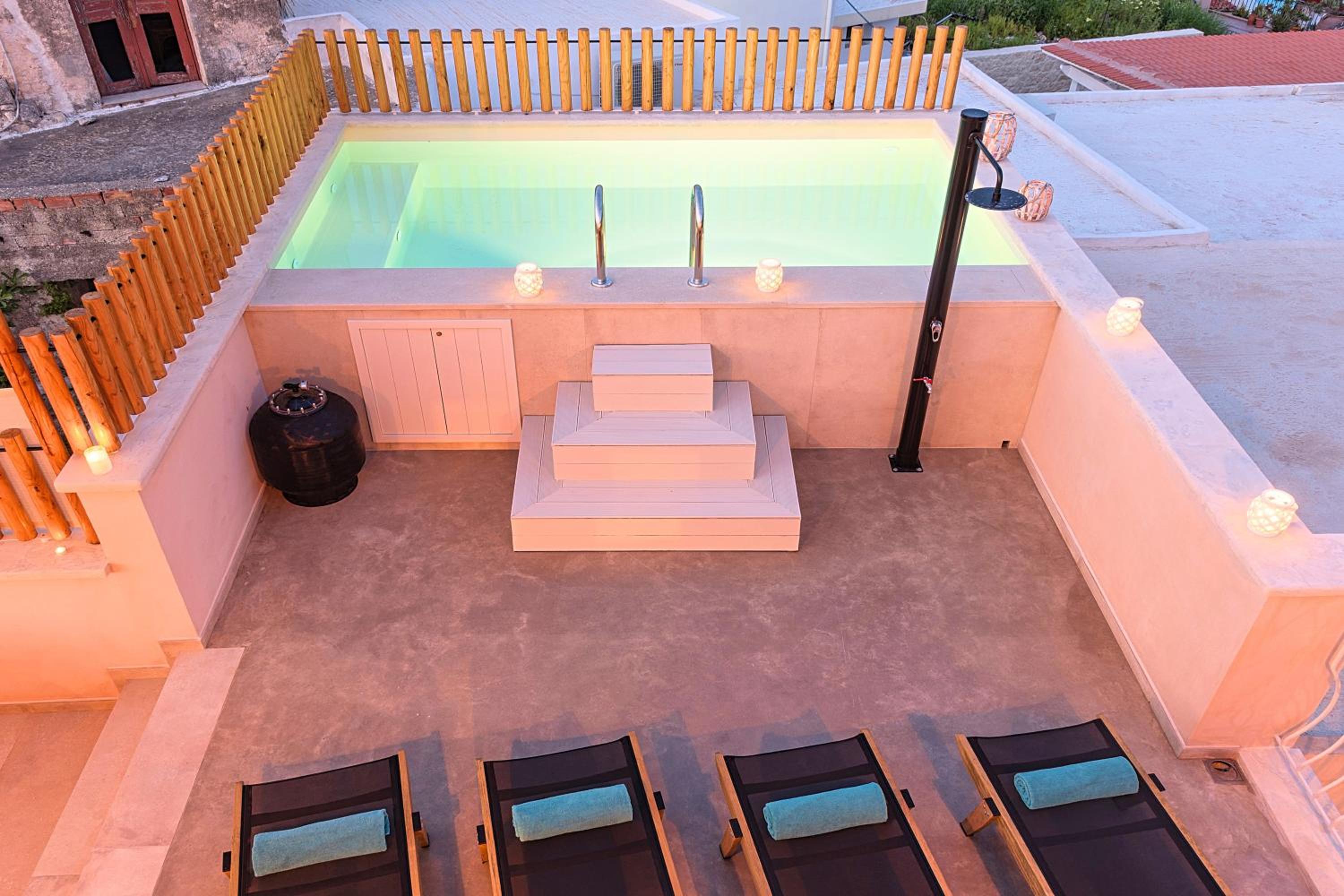 Villa Mirage Kournas Rooftop Sunset by Posarelli