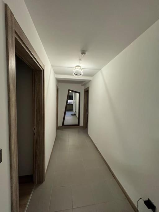 3-Bedroom LUX Apartment view 4