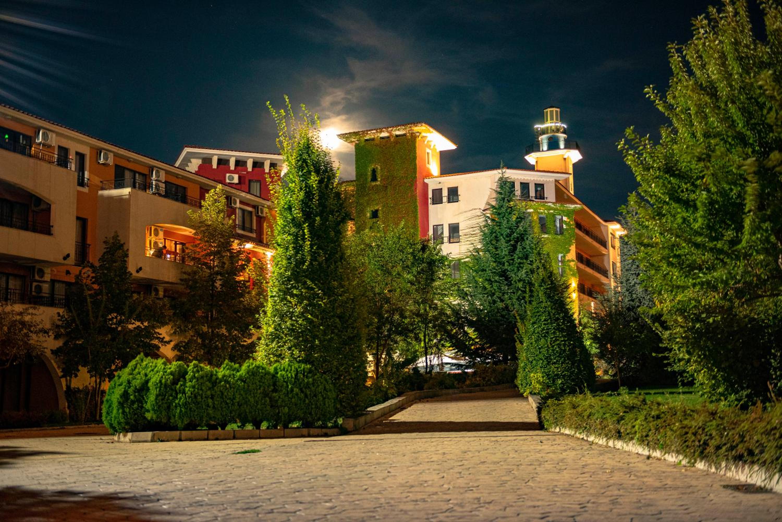 Menada Apartments in Marina Cape